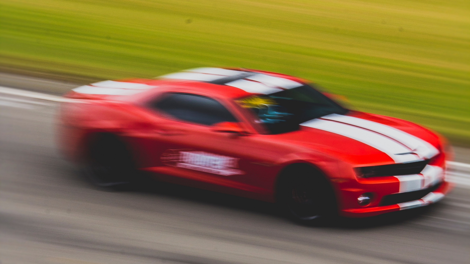 Roter Ferrari 458 Italia Unterwegs. Wallpaper in 1920x1080 Resolution