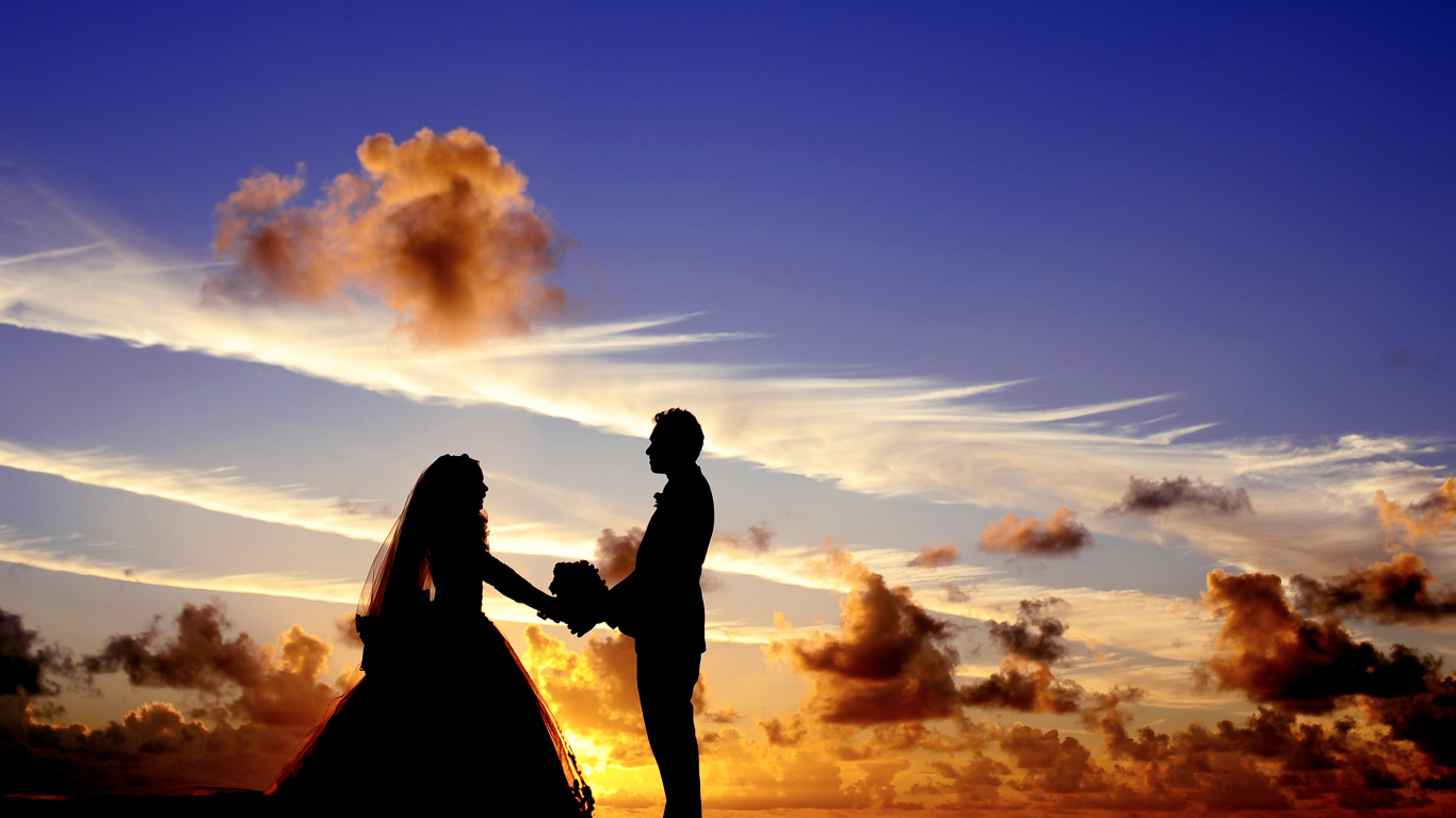 Romanticismo, La Gente en la Naturaleza, Feliz, Amor, Noche. Wallpaper in 1366x768 Resolution