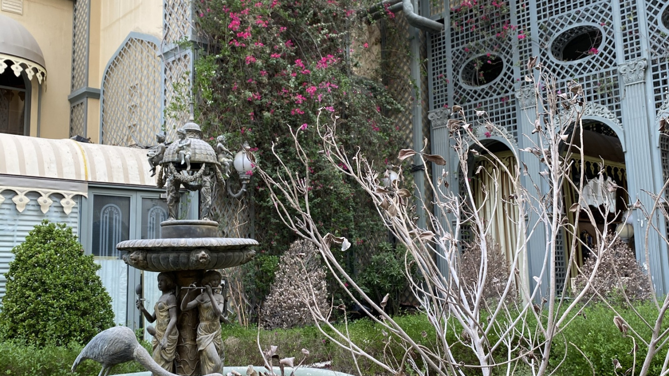 Fuente, la Característica Del Agua, Jardin, Escultura, Hacienda. Wallpaper in 1366x768 Resolution