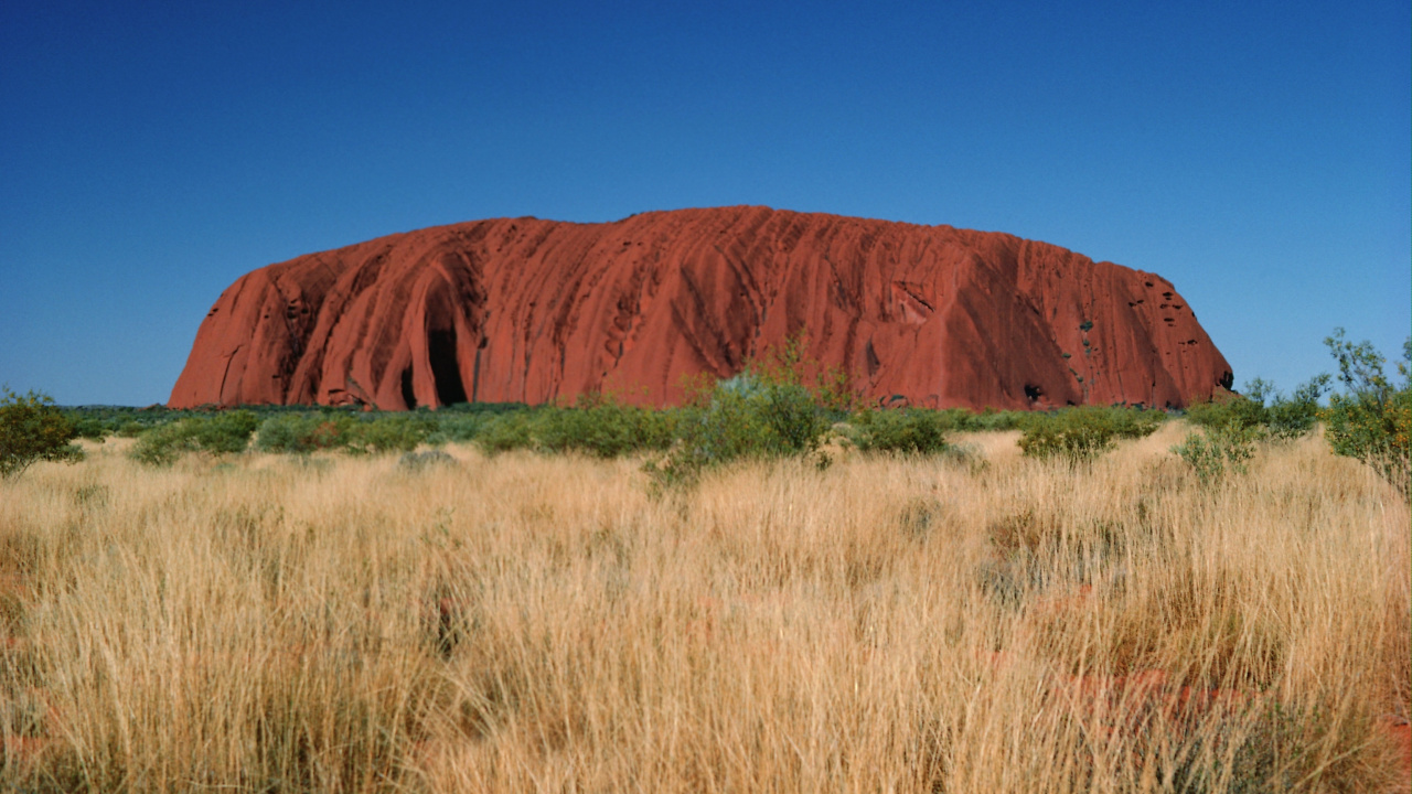 Brown Mountain Under Blue Sky During Daytime. Wallpaper in 1280x720 Resolution