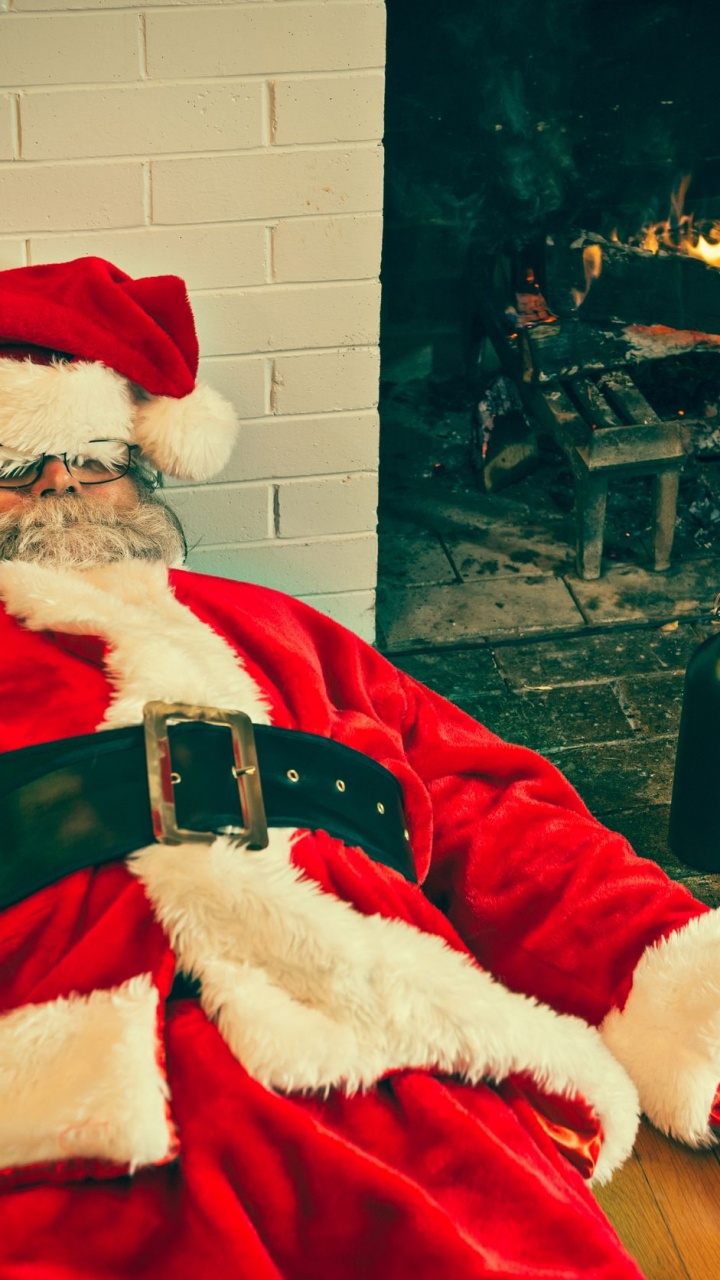 Weihnachtsmann, Weihnachten, Veranstaltung, Gesichtsbehaarung, Tradition. Wallpaper in 720x1280 Resolution