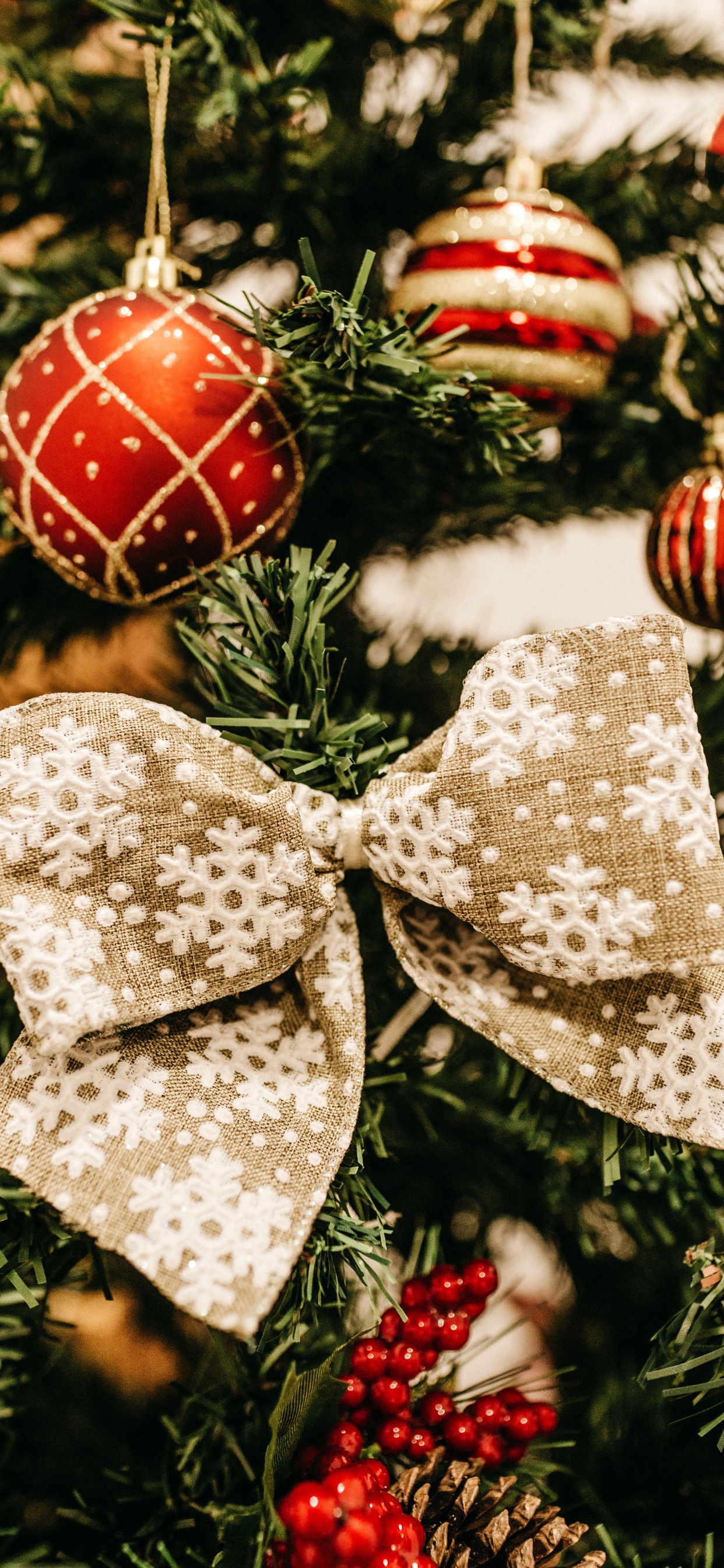 El Día De Navidad, Adorno de Navidad, Decoración de la Navidad, Diseño de Interiores, Navidad. Wallpaper in 1242x2688 Resolution