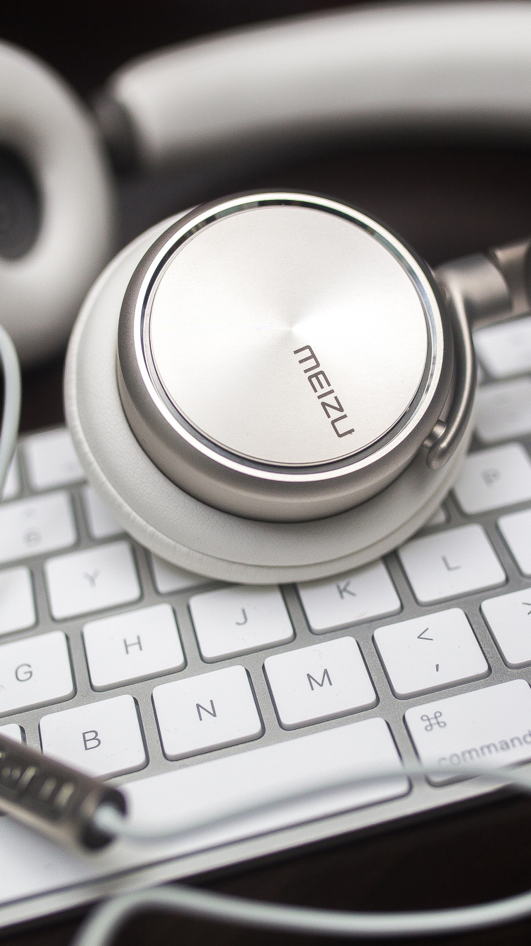 Micrófono, Auriculares, Auricular, Gadget, Equipo de Audio. Wallpaper in 750x1334 Resolution