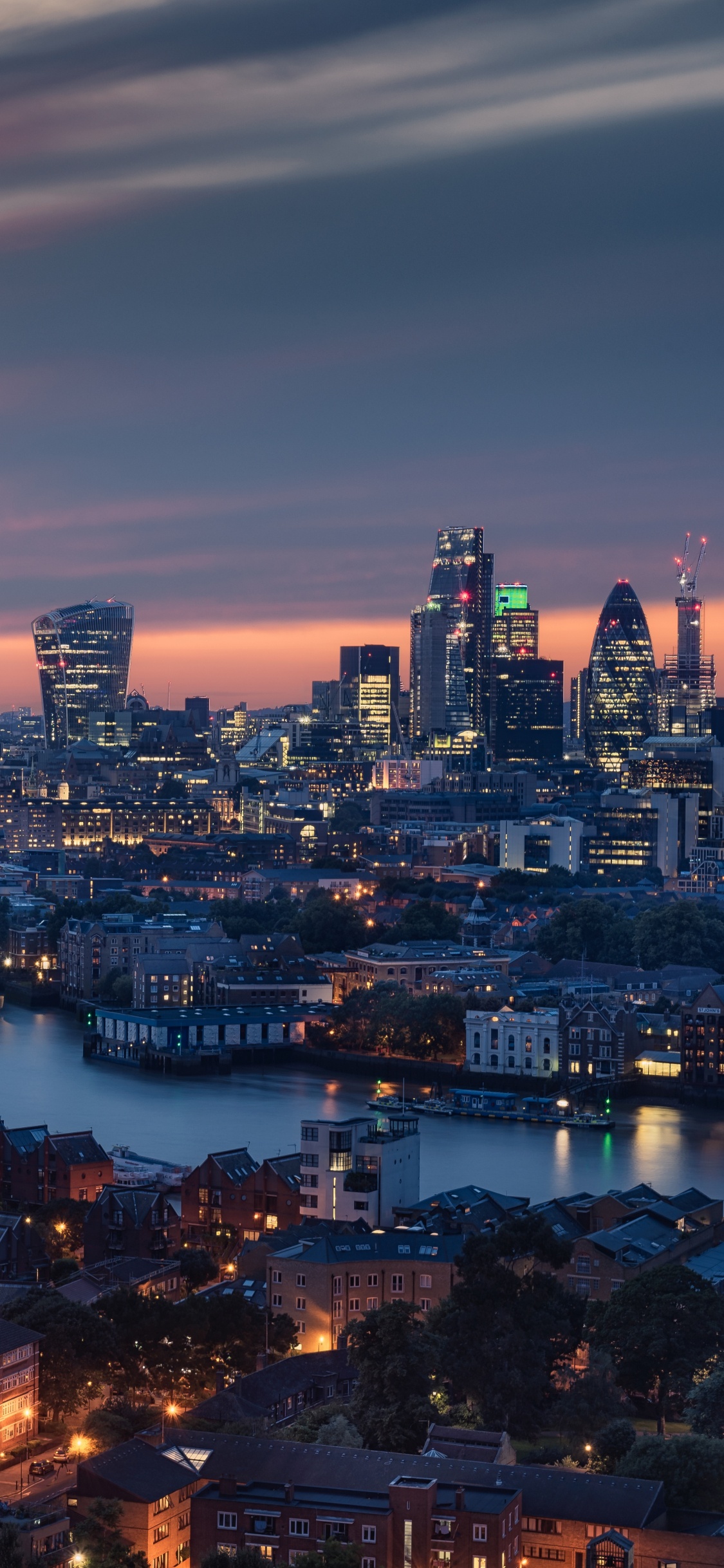 Skyline Der Stadt Bei Nacht Night. Wallpaper in 1125x2436 Resolution
