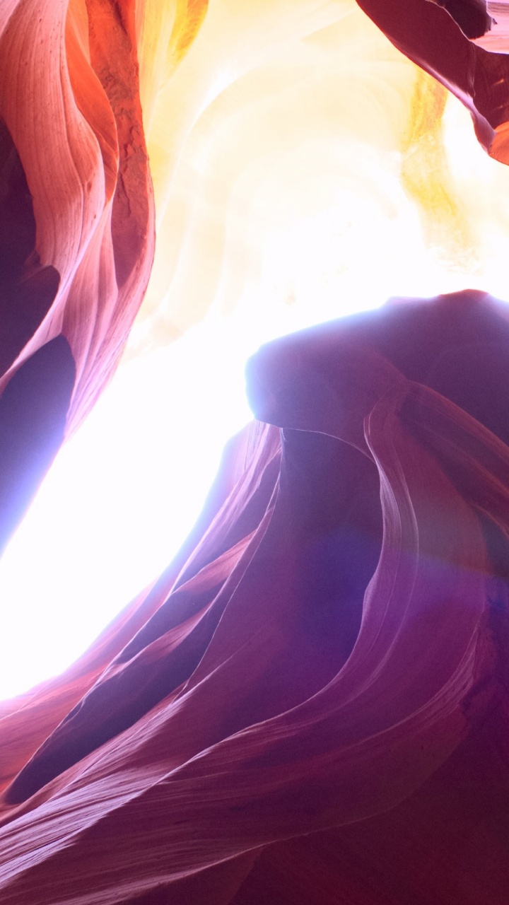 Blue and White Abstract Painting. Wallpaper in 720x1280 Resolution