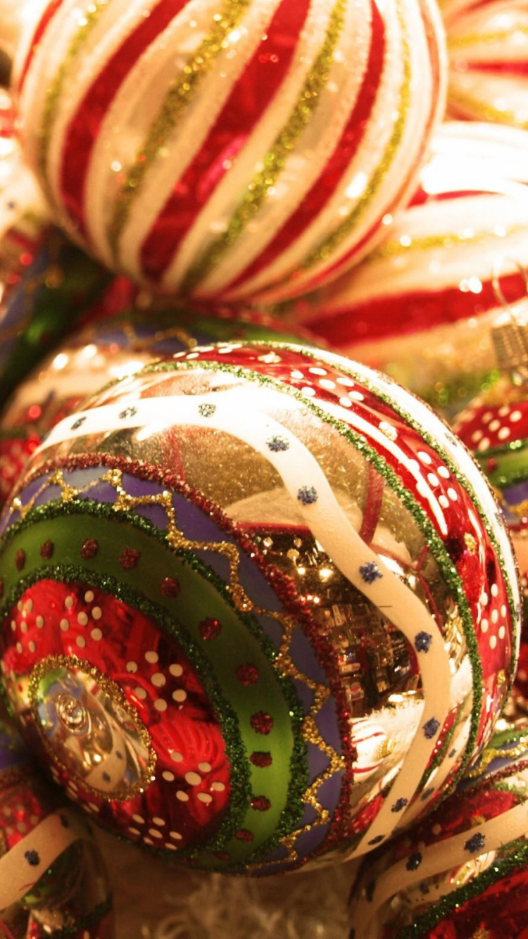 Decoración de la Navidad, Nochevieja, Tradición, Tabla, Guirnalda. Wallpaper in 750x1334 Resolution