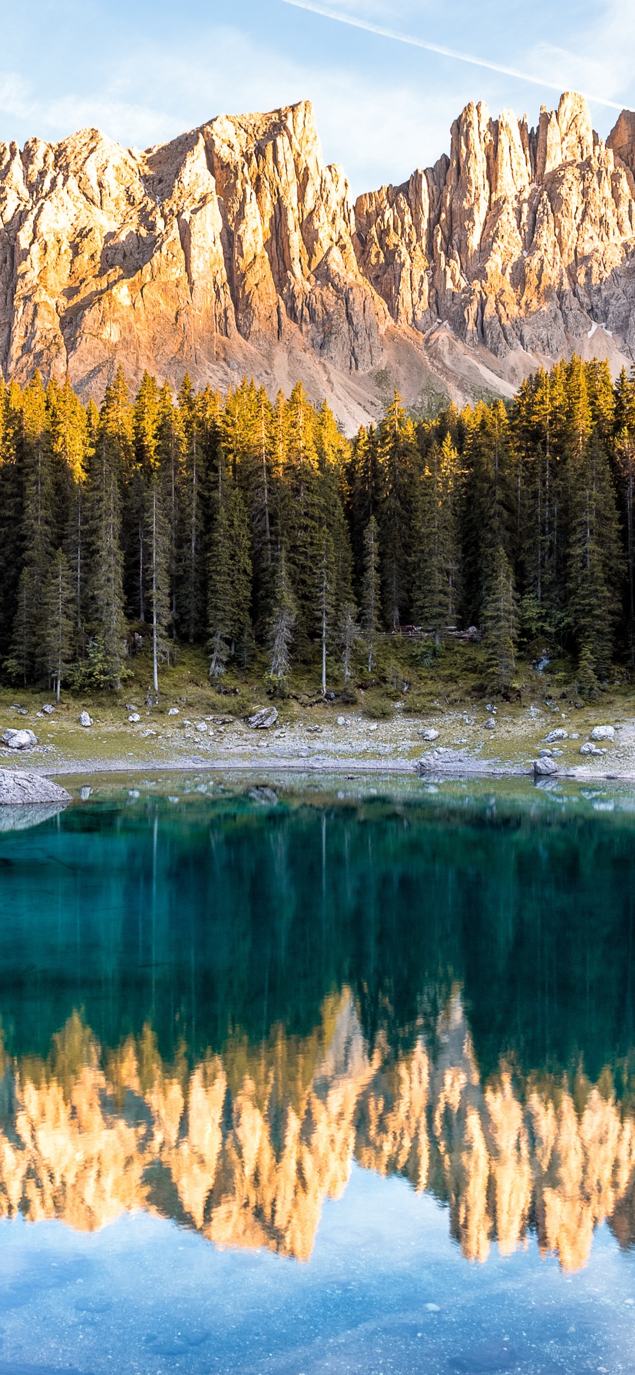 Dolomiten, Reflexion, Naturlandschaft, Natur, Bergigen Landschaftsformen. Wallpaper in 1242x2688 Resolution