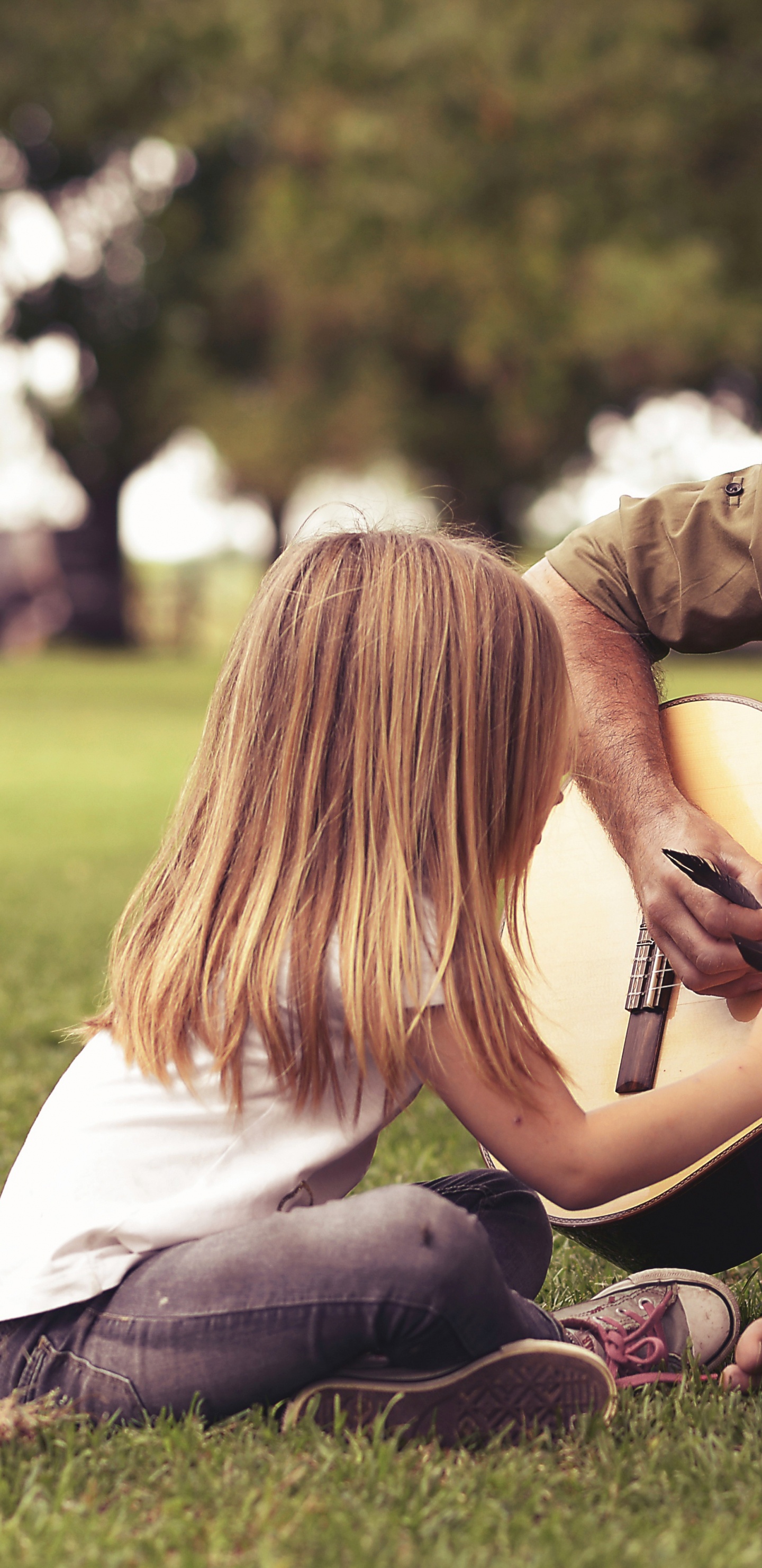 Guitare, Instruments à Cordes Pincées, Émotion, Fille, Amusement. Wallpaper in 1440x2960 Resolution