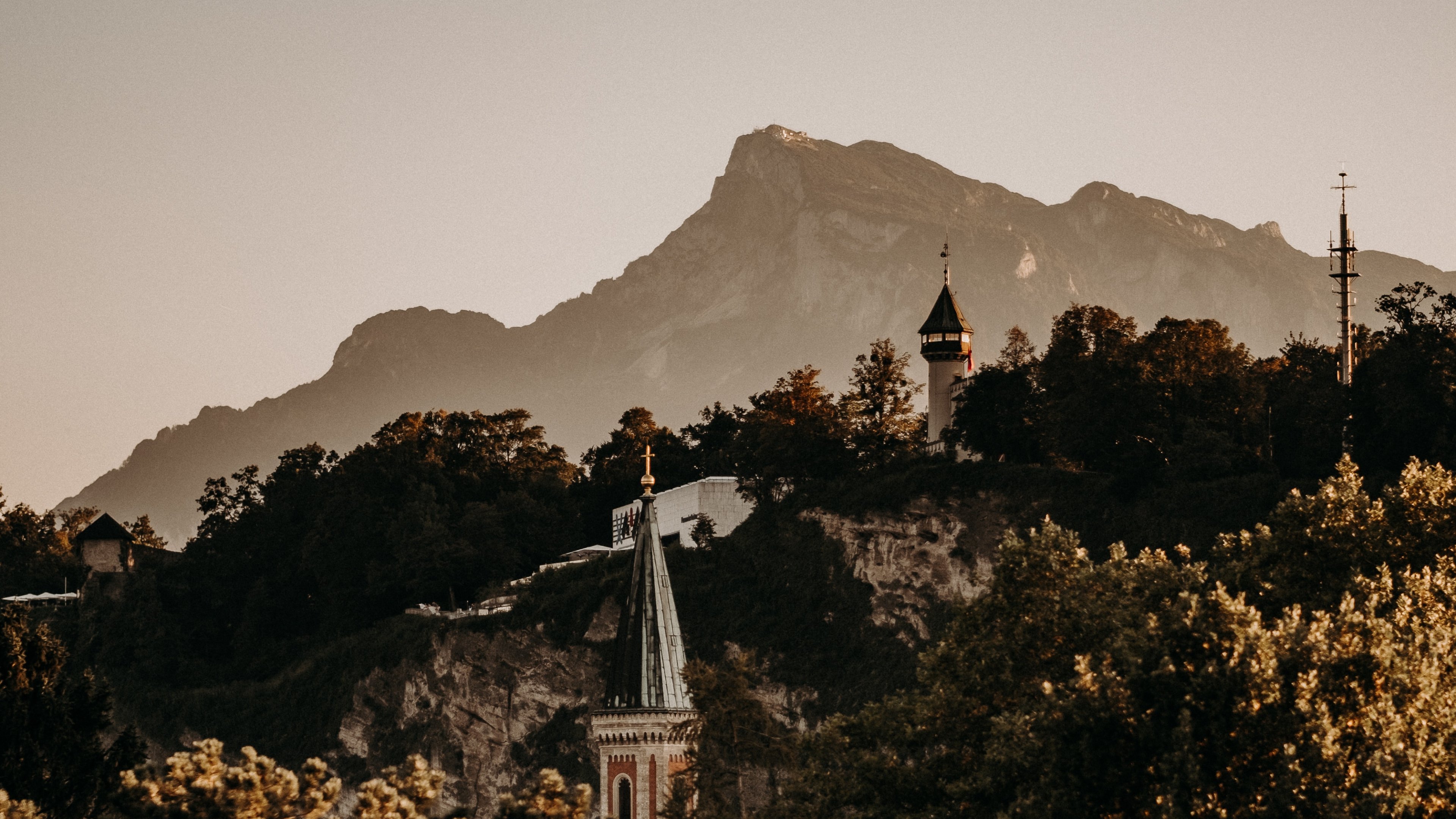 Baum, Hill, Cloud, Atmosphäre, Rock. Wallpaper in 3840x2160 Resolution