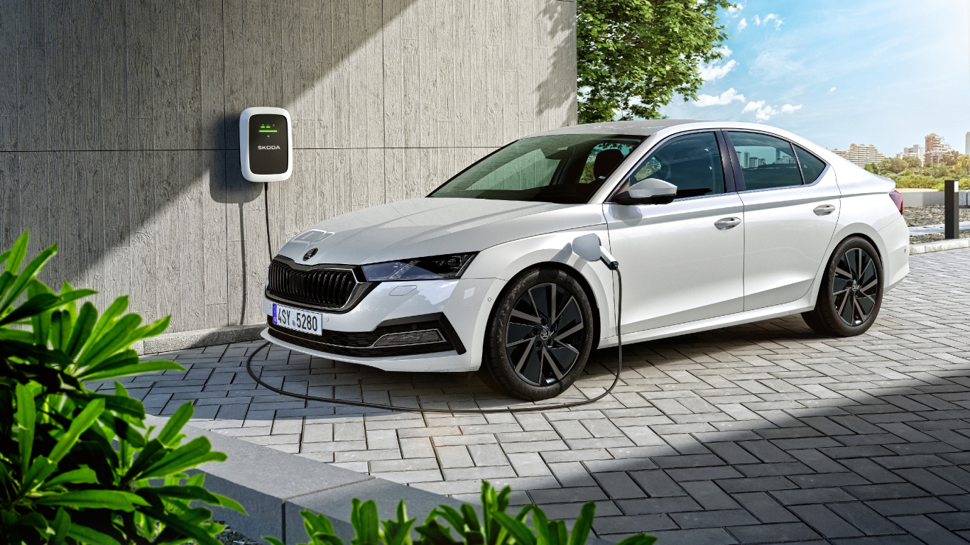 Koda Auto, Volkswagen Group, Skoda Octavia, Skoda Octavia Combi, Cars. Wallpaper in 1366x768 Resolution