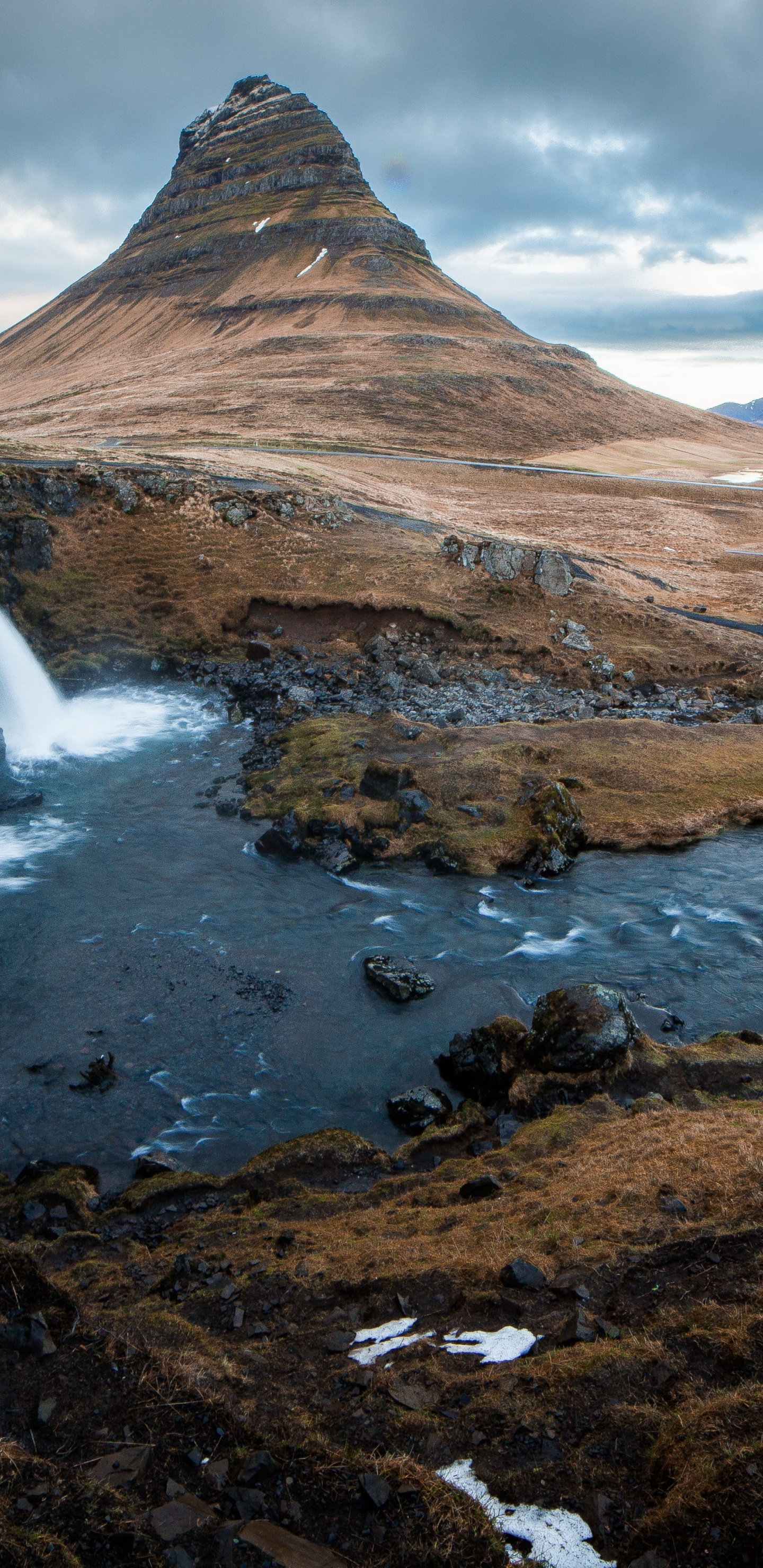 Montaña Kirkjufell, Kirkjufellsfoss, Fundador, Kirkjufell, Snfellsjkull. Wallpaper in 1440x2960 Resolution