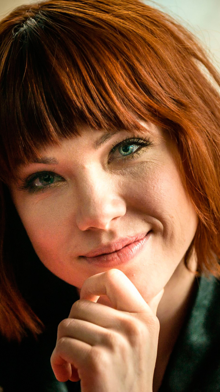 Hair, Face, Hairstyle, Lip, Red Hair. Wallpaper in 750x1334 Resolution