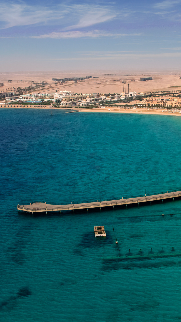 Aerial View of Body of Water During Daytime. Wallpaper in 750x1334 Resolution