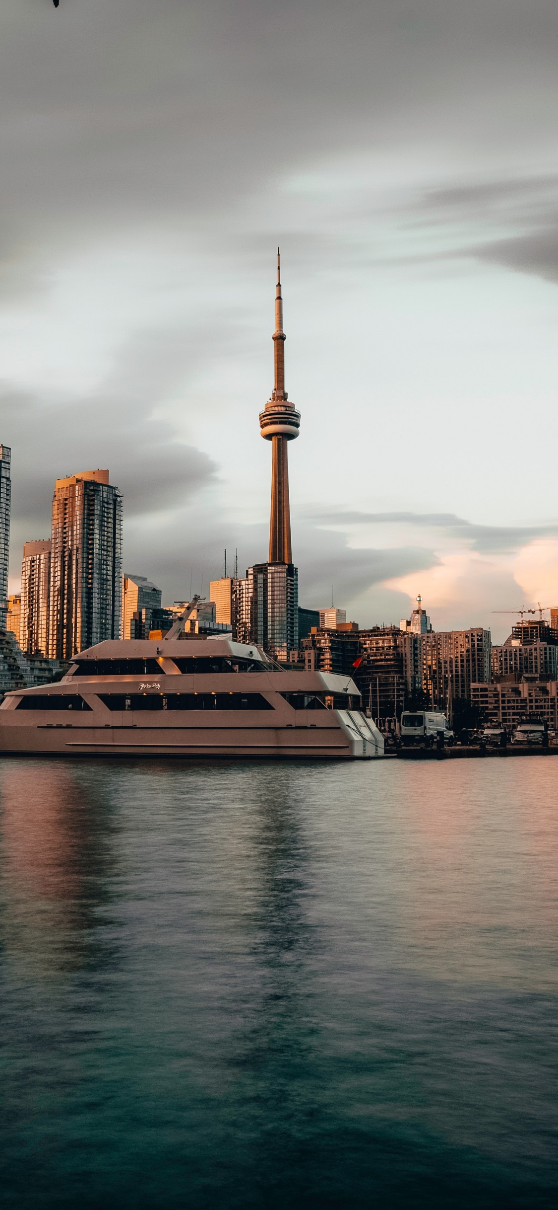 健康, 美国, 反射, 医学, 城市景观 壁纸 1125x2436 允许