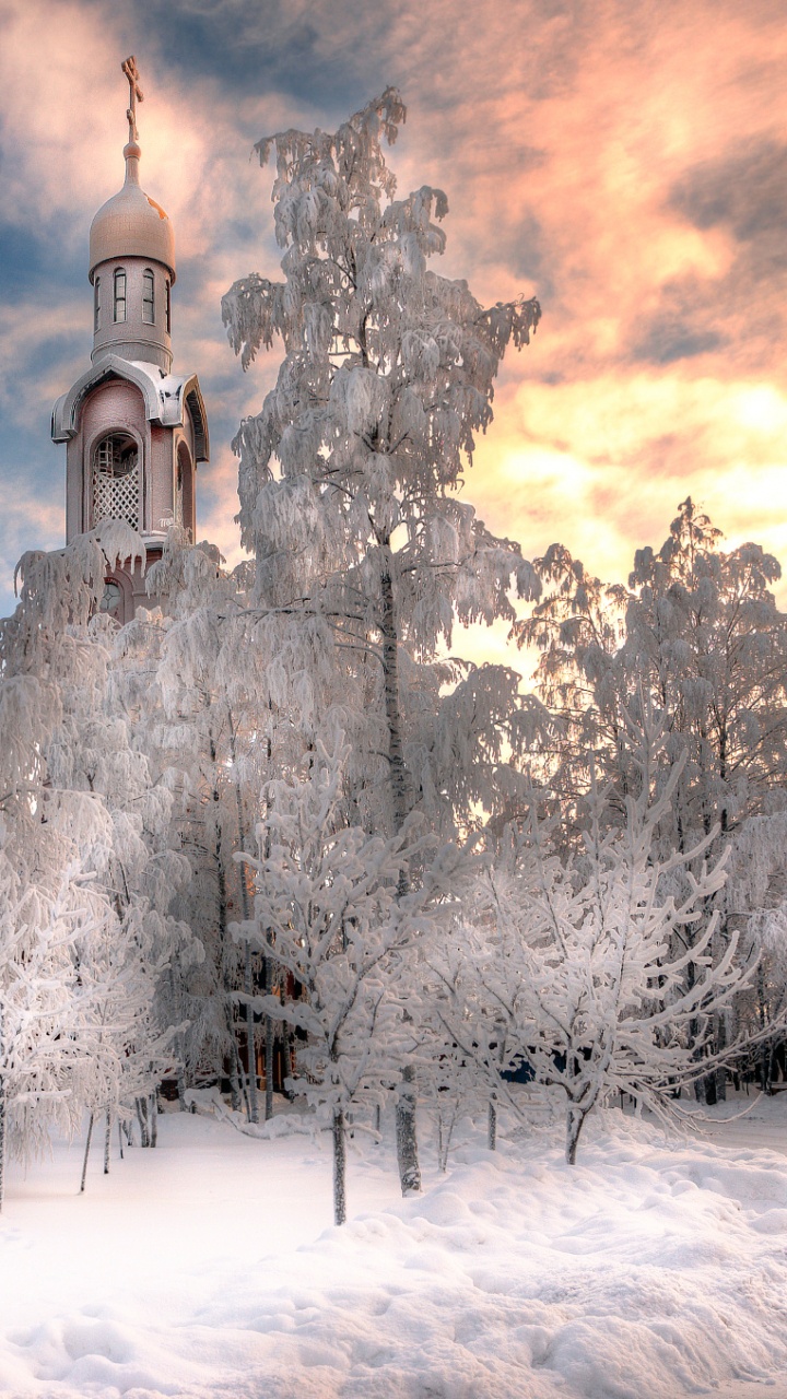 White and Brown Cathedral Under Blue Sky. Wallpaper in 720x1280 Resolution
