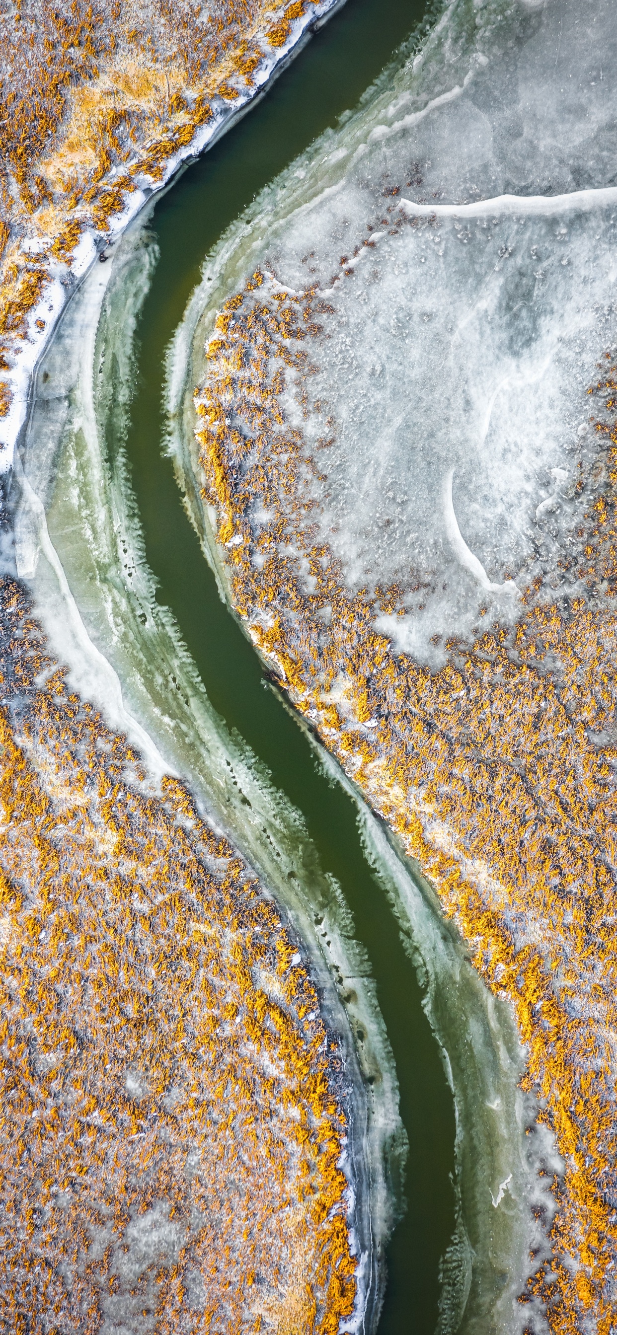 Mineral Spring, Geology, Water Resources, Body of Water, Water. Wallpaper in 1242x2688 Resolution