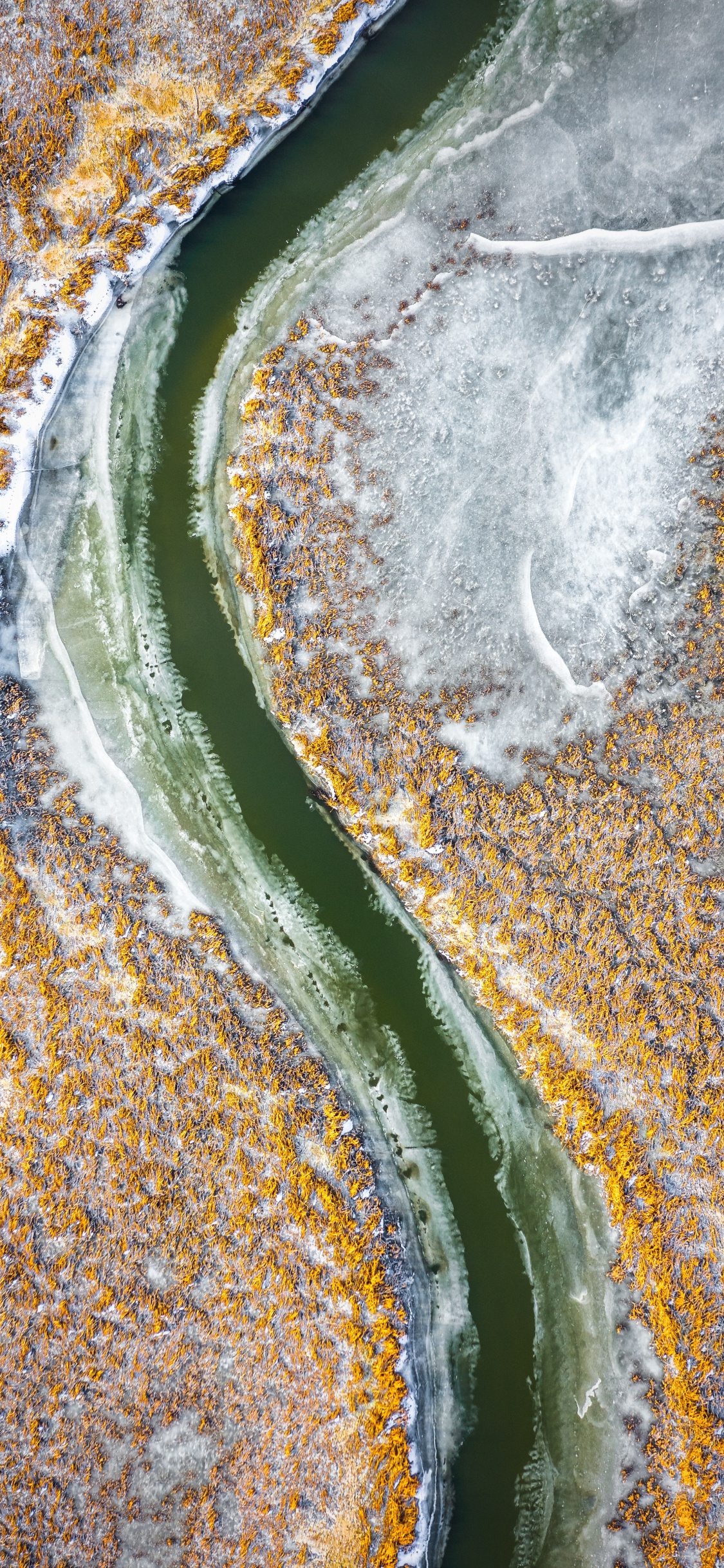 Source Minérale, Géologie, Les Ressources en Eau, Corps de L'eau, Eau. Wallpaper in 1125x2436 Resolution