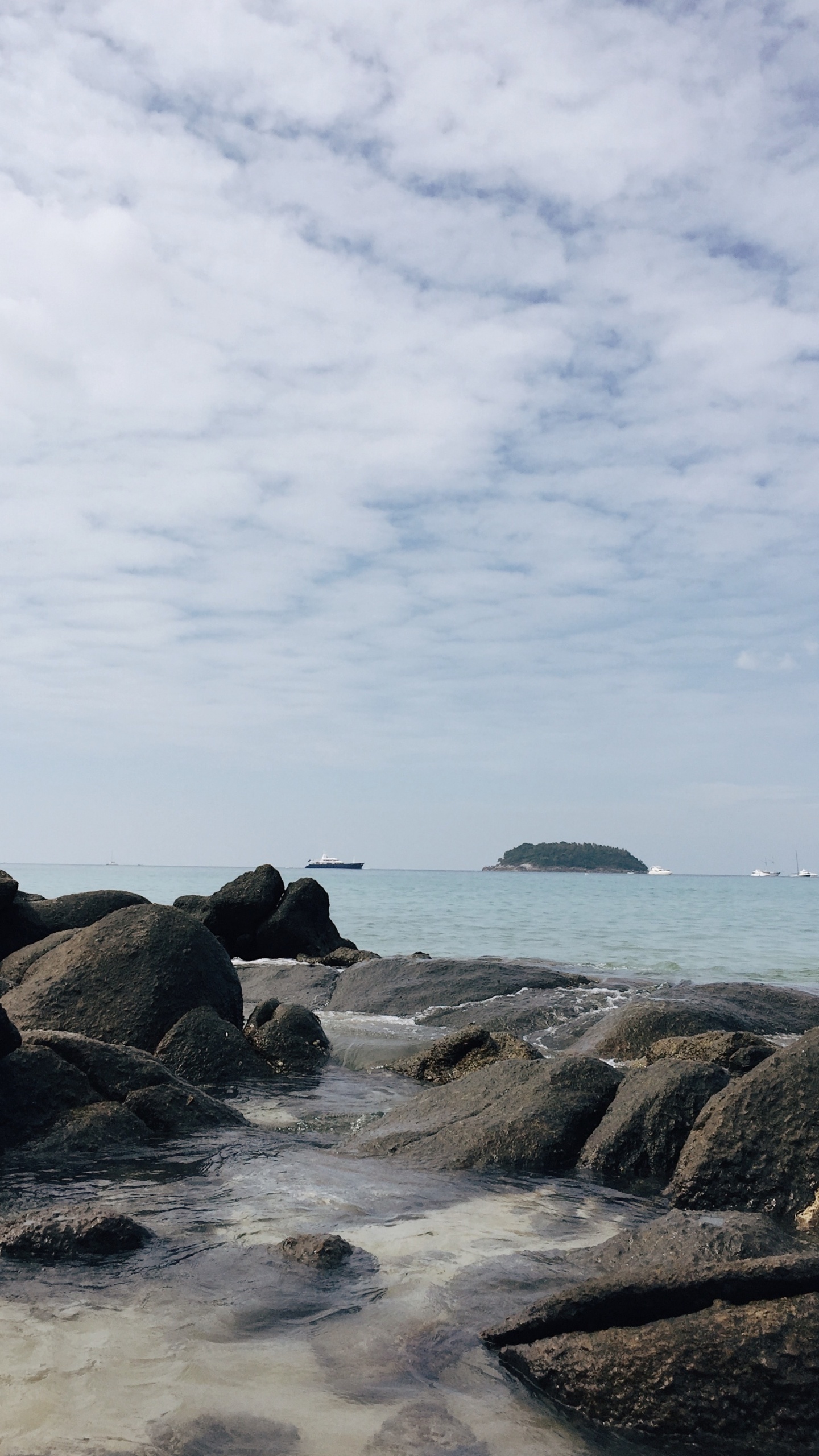 Meer, Rock, Flüssigkeit, Küste, Ozean. Wallpaper in 1440x2560 Resolution