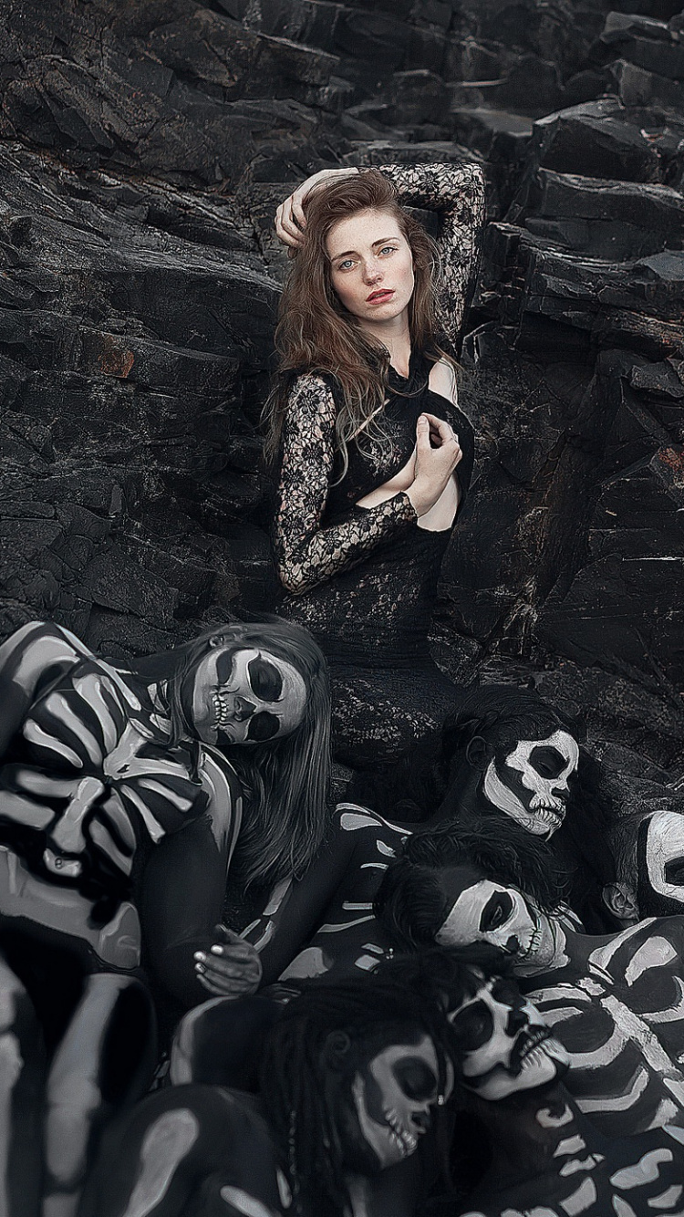 Portrait, Art, Girl, Factory, Rob Woodcox The Skeleton Queen. Wallpaper in 750x1334 Resolution