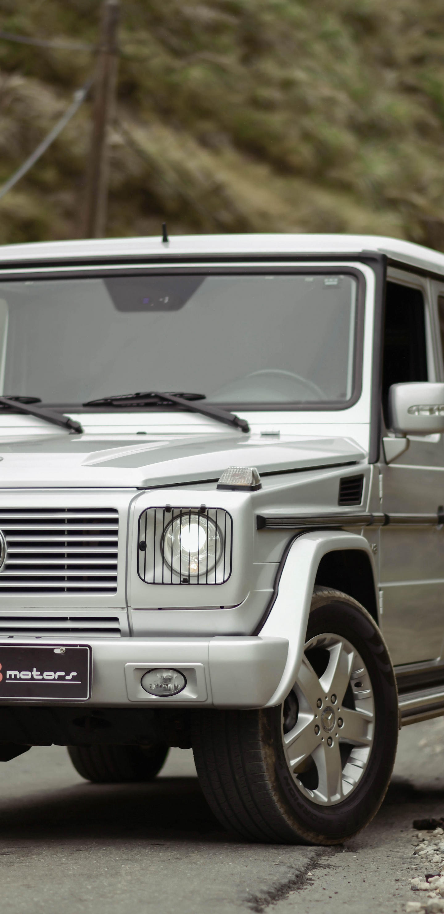 White Jeep Wrangler on Dirt Road During Daytime. Wallpaper in 1440x2960 Resolution