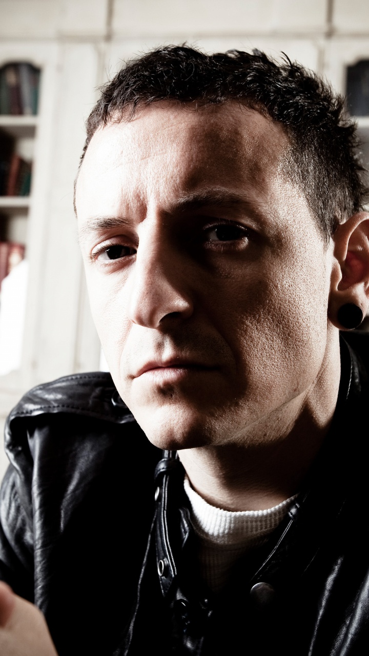 Chester Bennington, Linkin Park, Audio, Portrait, Les Poils du Visage. Wallpaper in 720x1280 Resolution