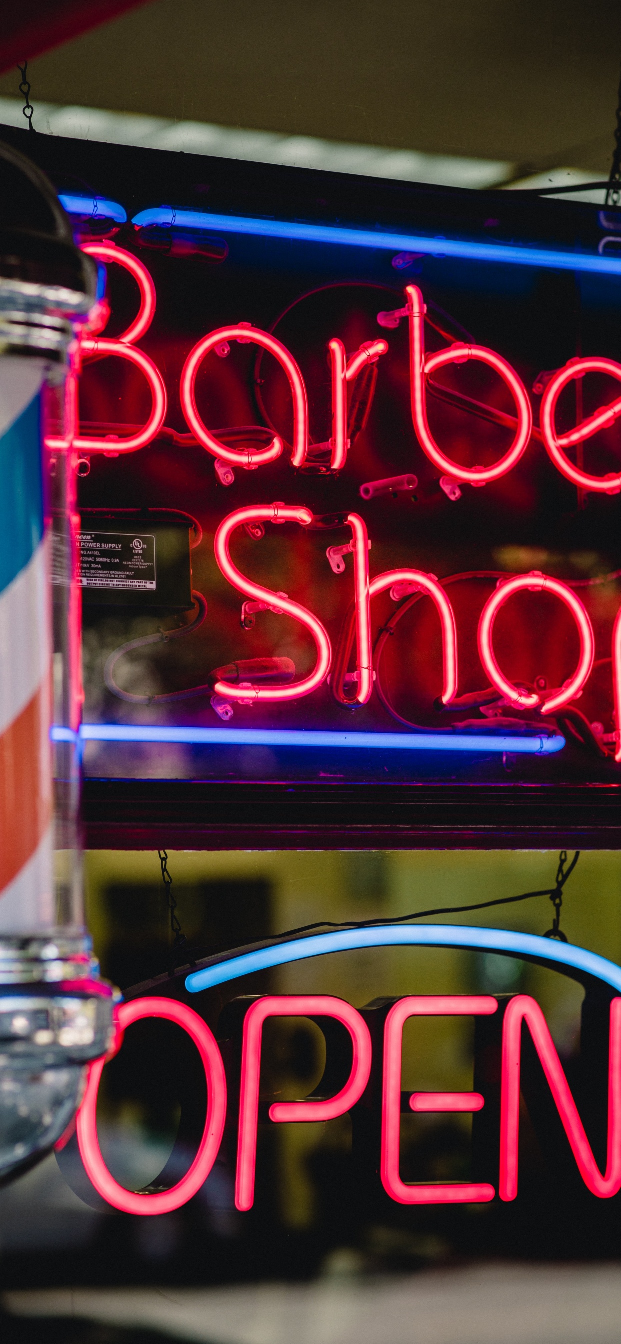 Happy Birthday Neon Light Signage. Wallpaper in 1242x2688 Resolution