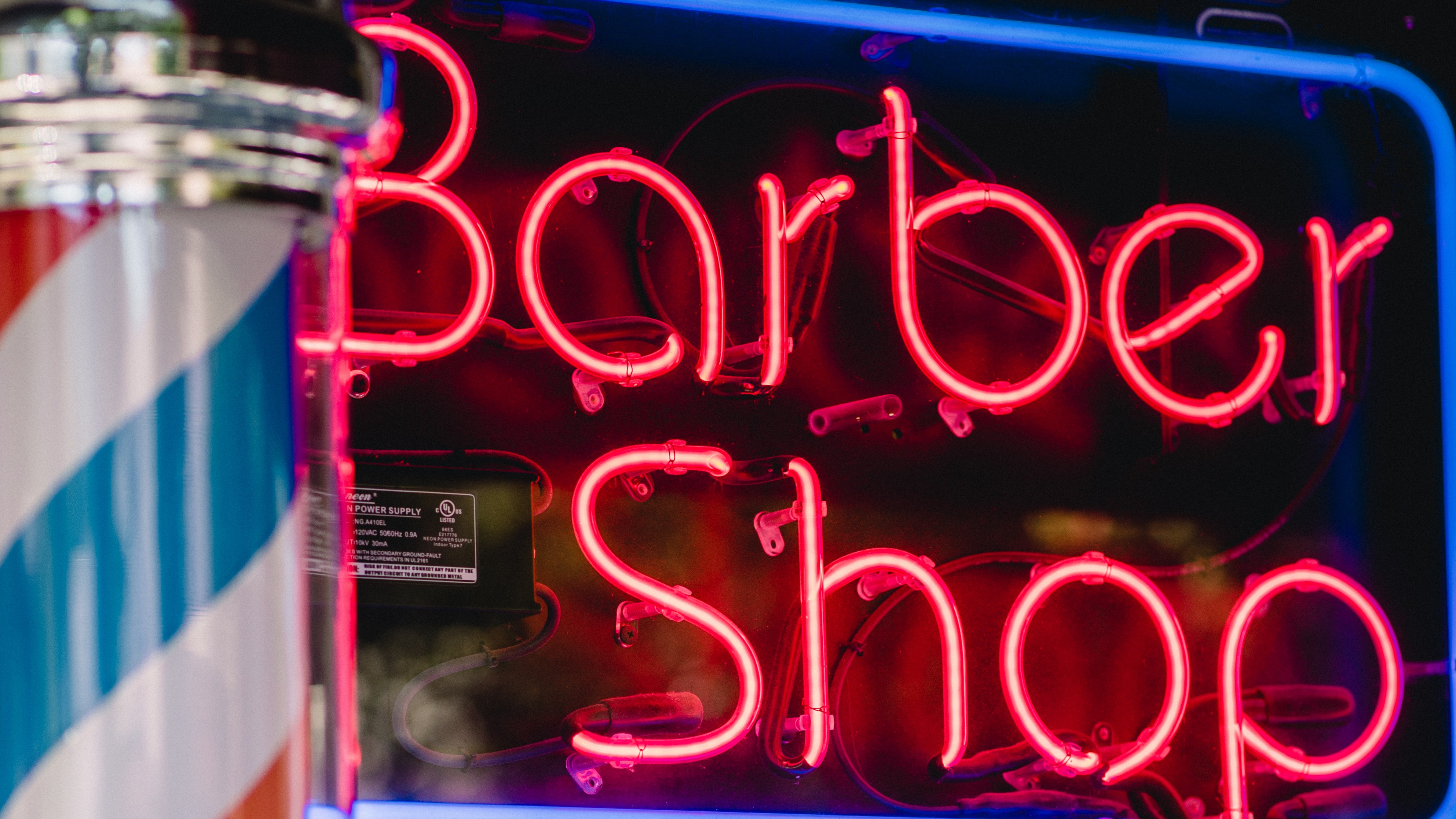 Happy Birthday Neon Light Signage. Wallpaper in 3840x2160 Resolution