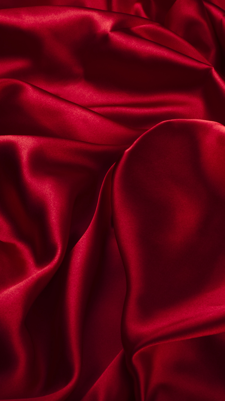 Rotes Textil Auf Weißem Textil. Wallpaper in 750x1334 Resolution