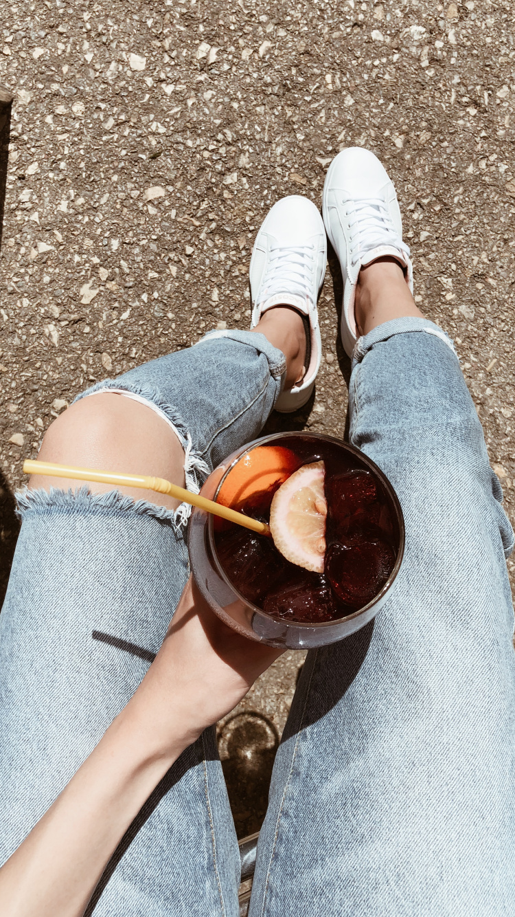 Jambe, Jambe Humaine, Conjoint, Les Gens Dans la Nature, Denim. Wallpaper in 750x1334 Resolution