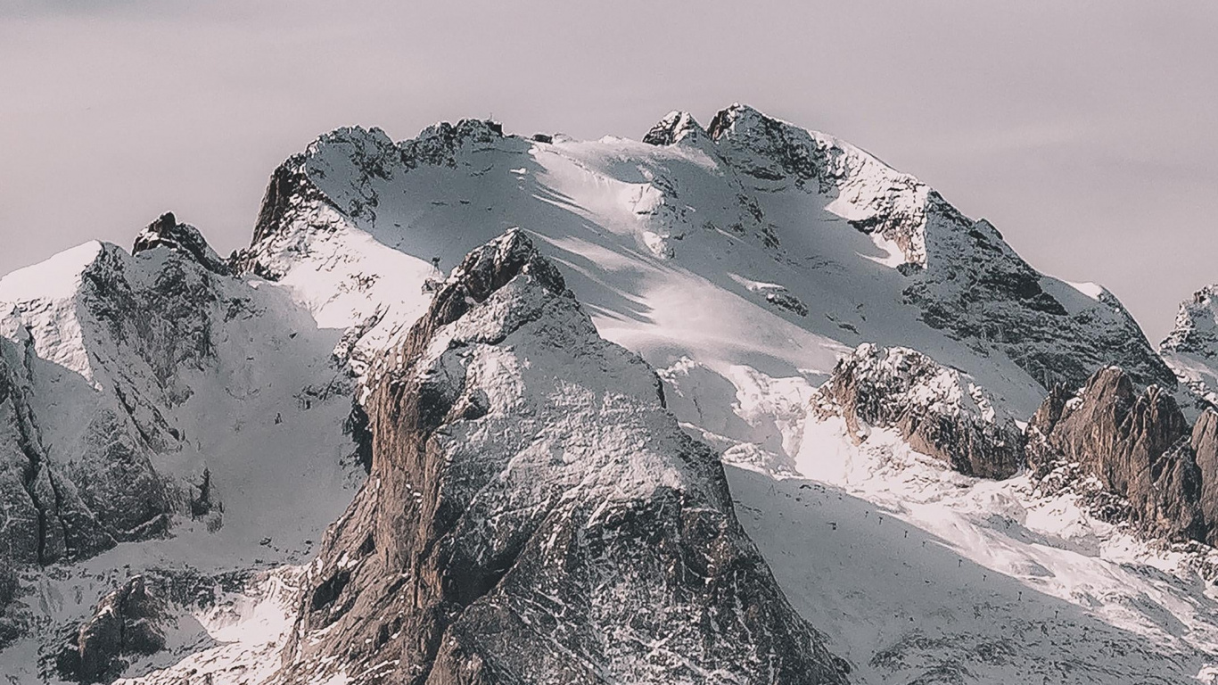 Tommy Hilfiger Mountain, Tommy Hilfiger, t Shirt, Cloud, Mountain. Wallpaper in 1366x768 Resolution