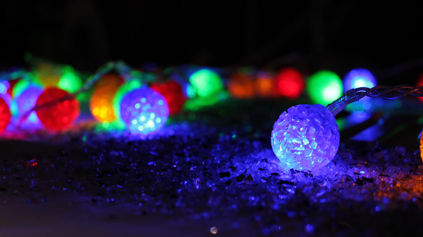 New Year, Night, Light, Lighting, Water. Wallpaper in 1366x768 Resolution