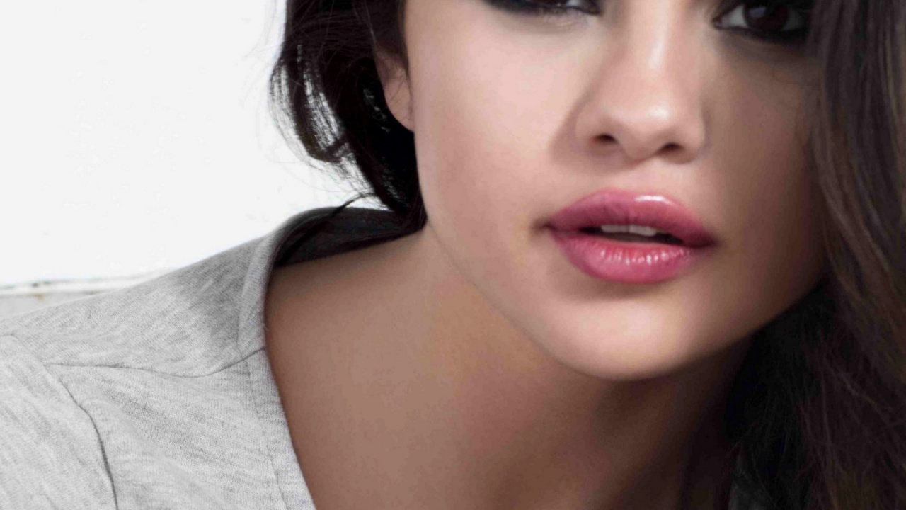 Selena Gomez, Alex Russo, Hands to Myself, Nobody, Elevation Worship. Wallpaper in 1280x720 Resolution