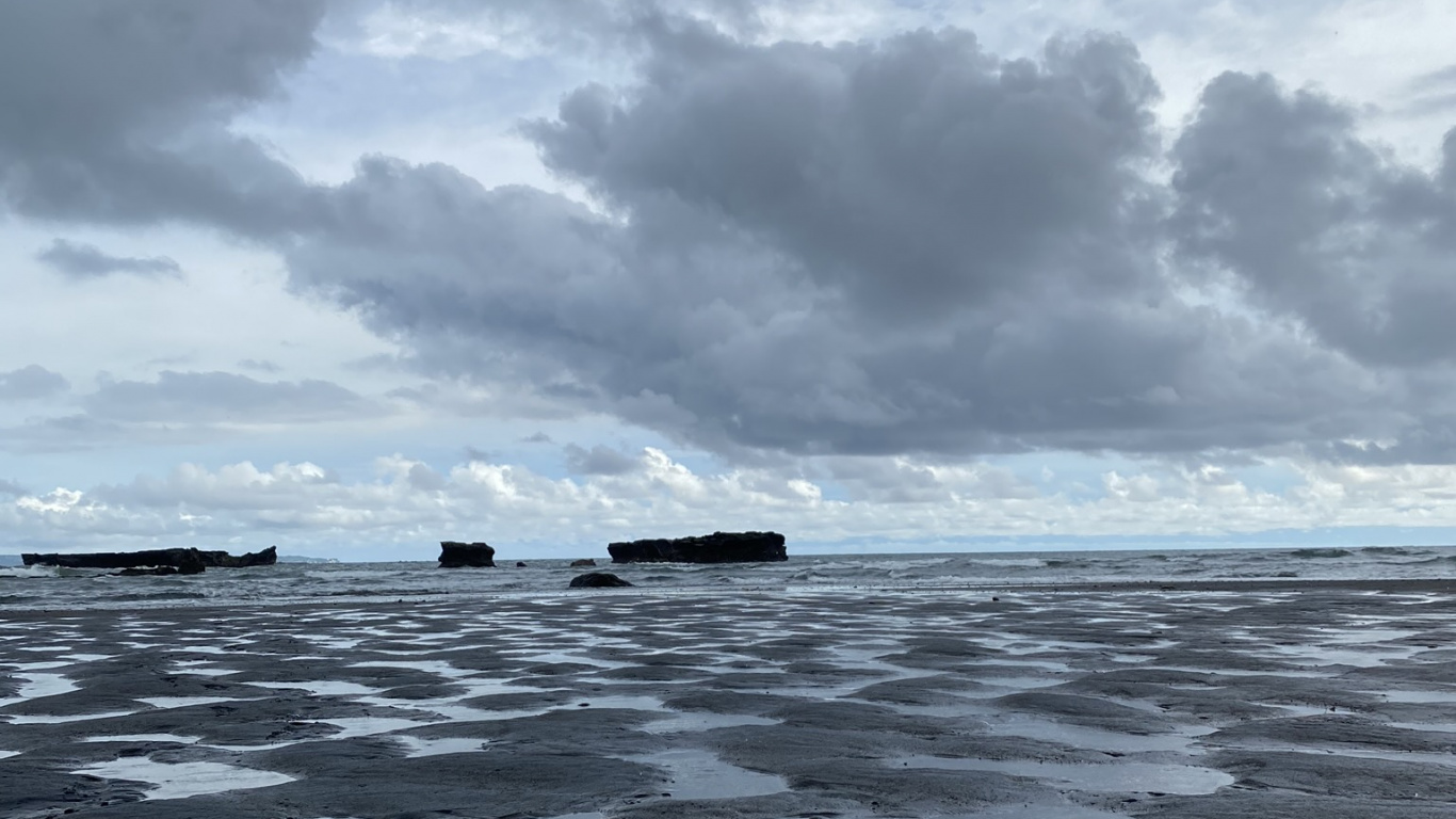 Indonesia, Bali, Sea, Arctic Ocean, Mudflat. Wallpaper in 1366x768 Resolution