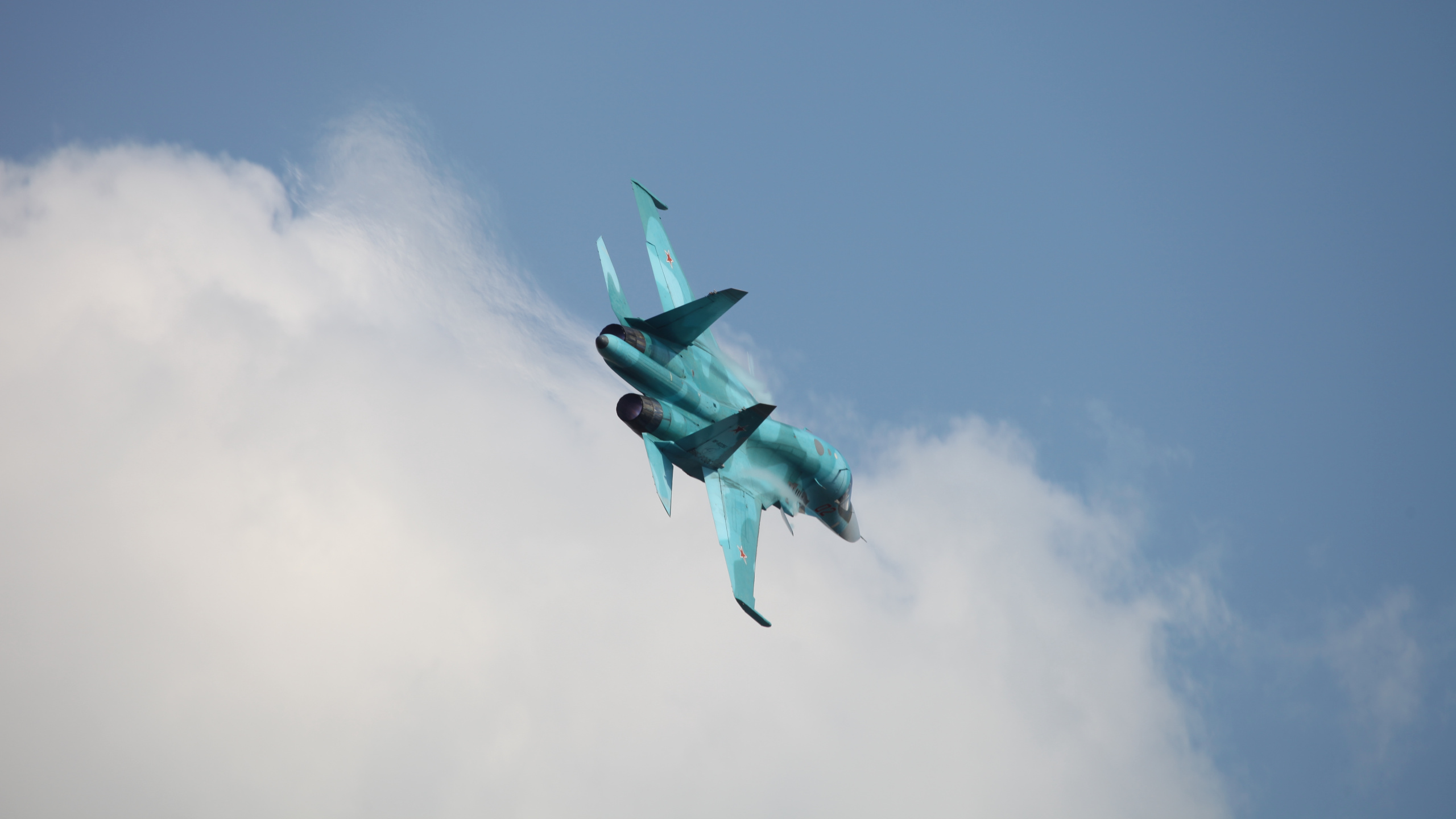 Blaues Düsenflugzeug in Der Luft. Wallpaper in 2560x1440 Resolution