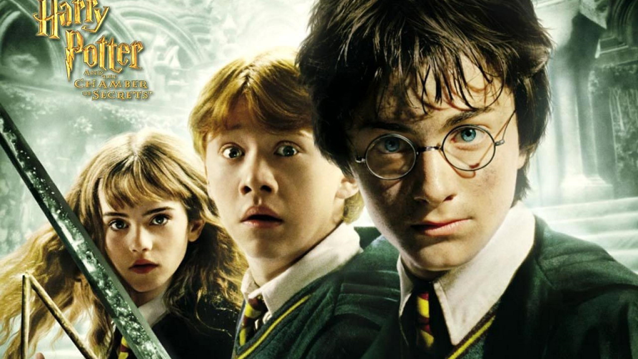 Junge in Schwarz Gerahmter Brille. Wallpaper in 1280x720 Resolution