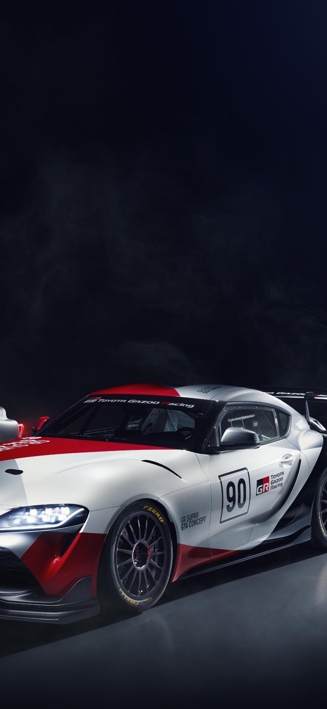 Ferrari 458 Italia Plateado Sobre Fondo Negro. Wallpaper in 1125x2436 Resolution