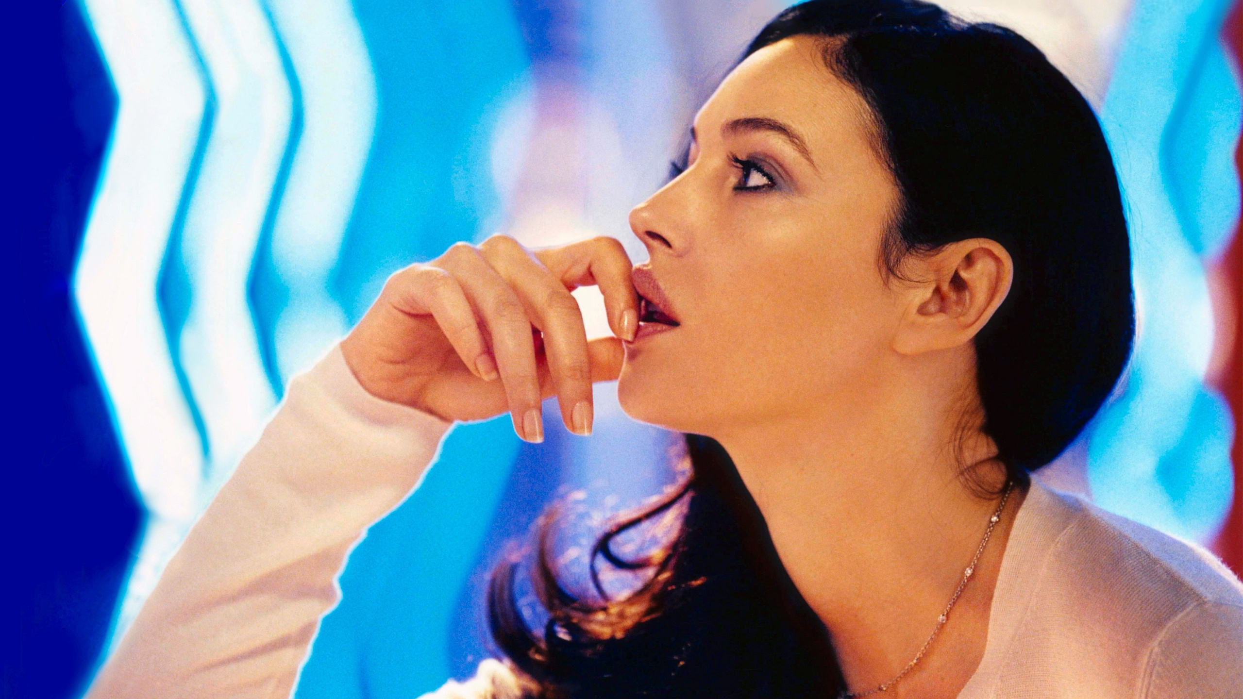 Monica Bellucci, How Much do You Love Me, Nose, Skin, Lip. Wallpaper in 2560x1440 Resolution