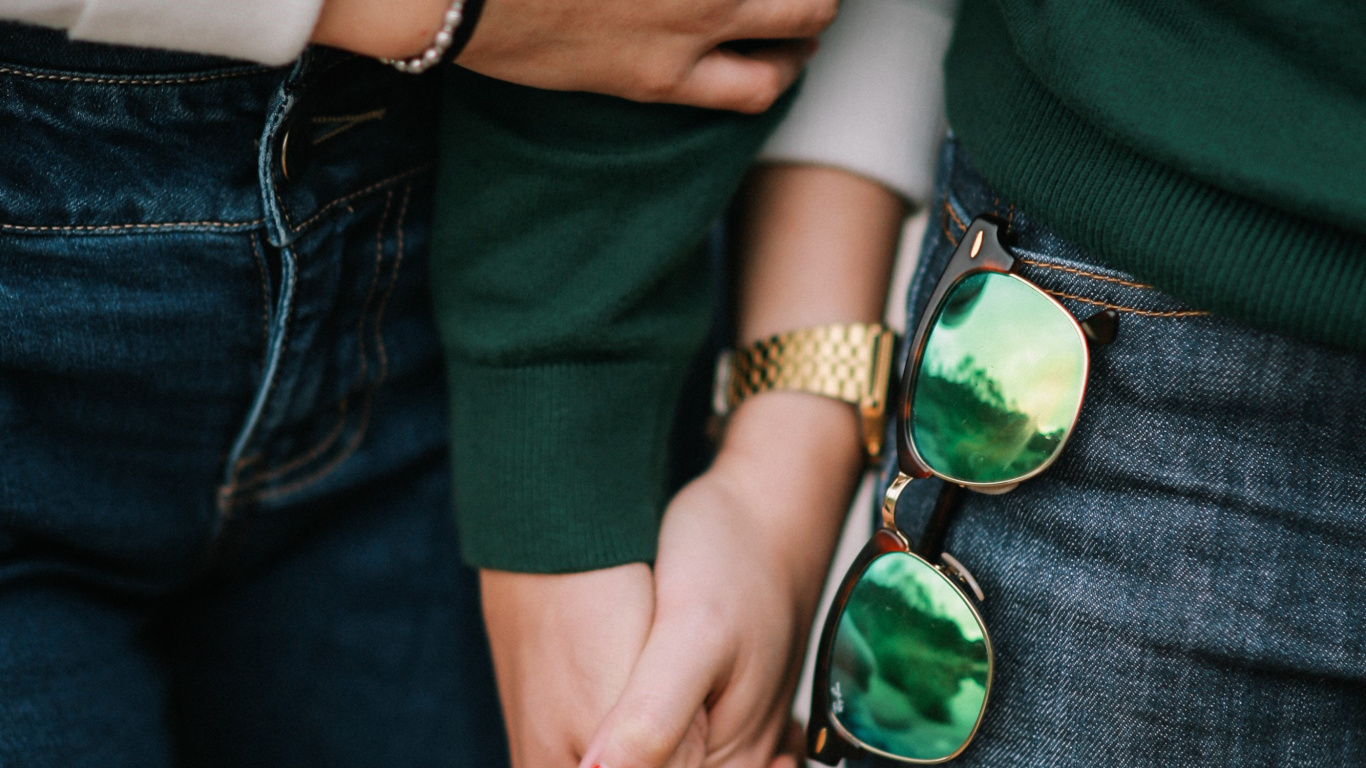 Main, Green, Ongle, Jeans, Bras. Wallpaper in 1366x768 Resolution