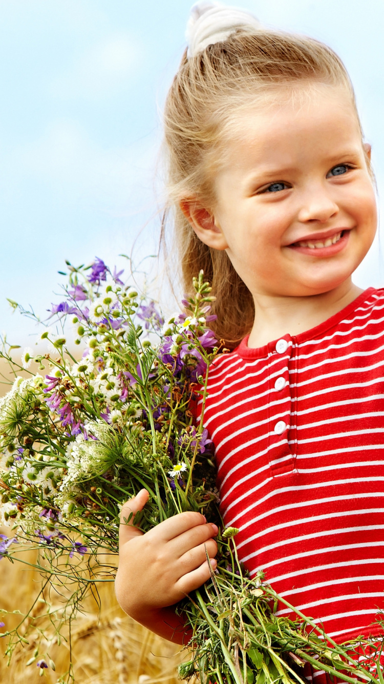 Enfant, Été, Blond, Bonheur. Wallpaper in 750x1334 Resolution
