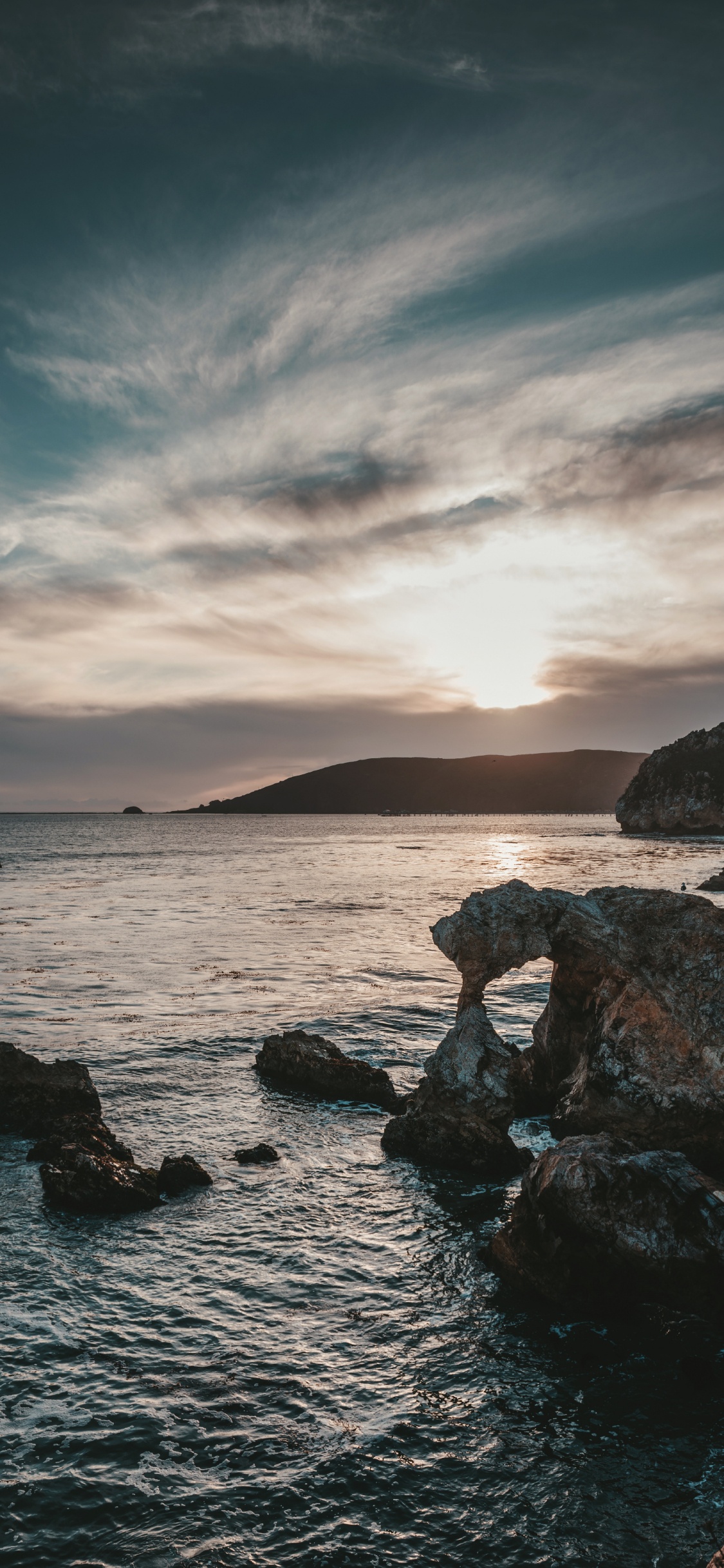 Body of Water, Sea, Nature, Horizon, Ocean. Wallpaper in 1125x2436 Resolution