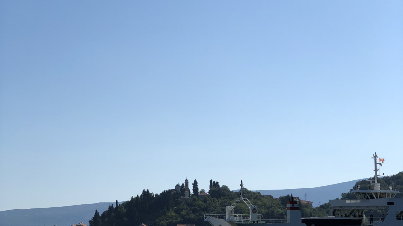 Mer, Motomarine, Bateau, Horizon, L'architecture Navale. Wallpaper in 1366x768 Resolution