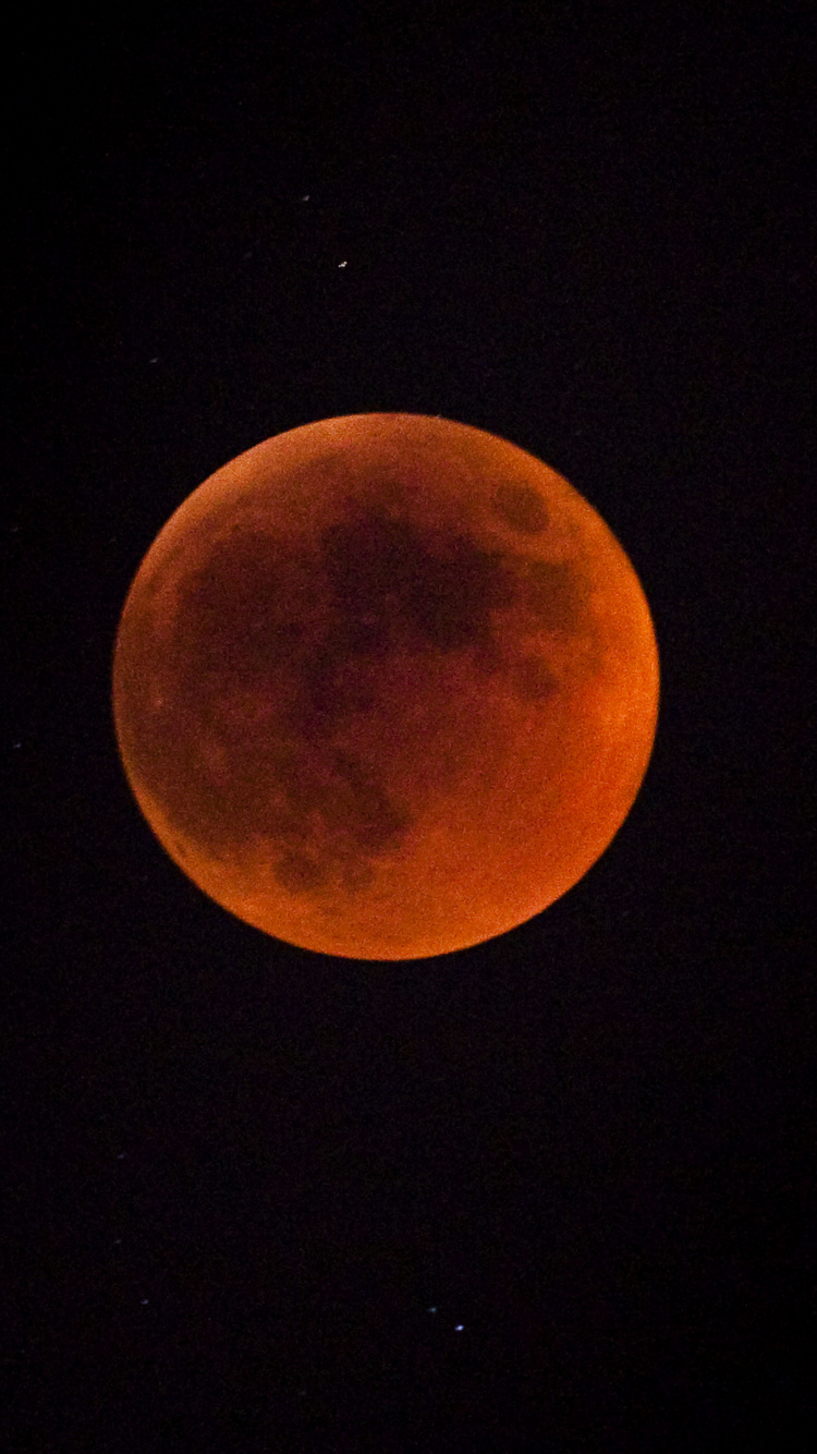 Luna Naranja en el Cielo. Wallpaper in 750x1334 Resolution