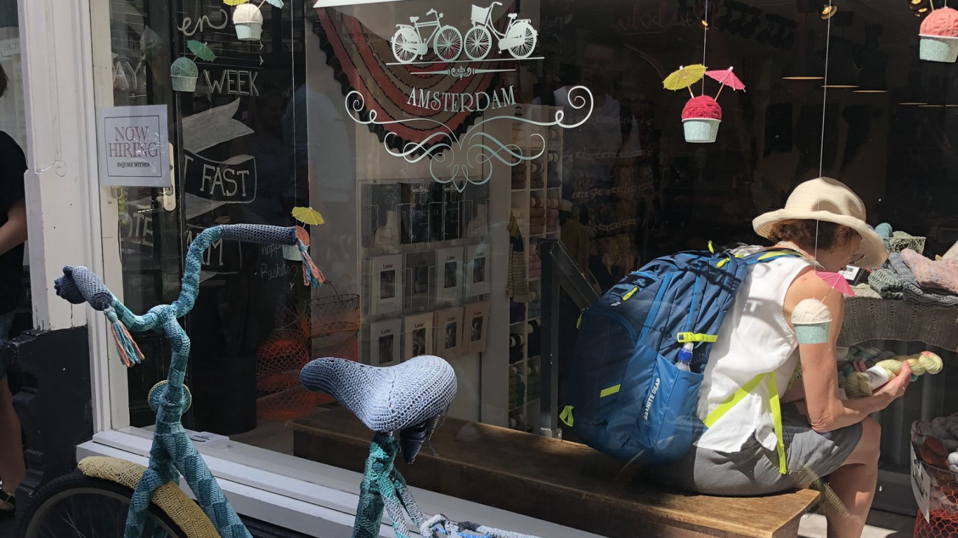 Road Bicycle, Street, Bicycle, Hybrid Bicycle, Bicycle Wheel Rim. Wallpaper in 1366x768 Resolution