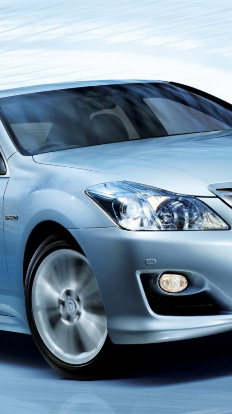 Grau Mercedes Benz c Klasse Coupé. Wallpaper in 750x1334 Resolution