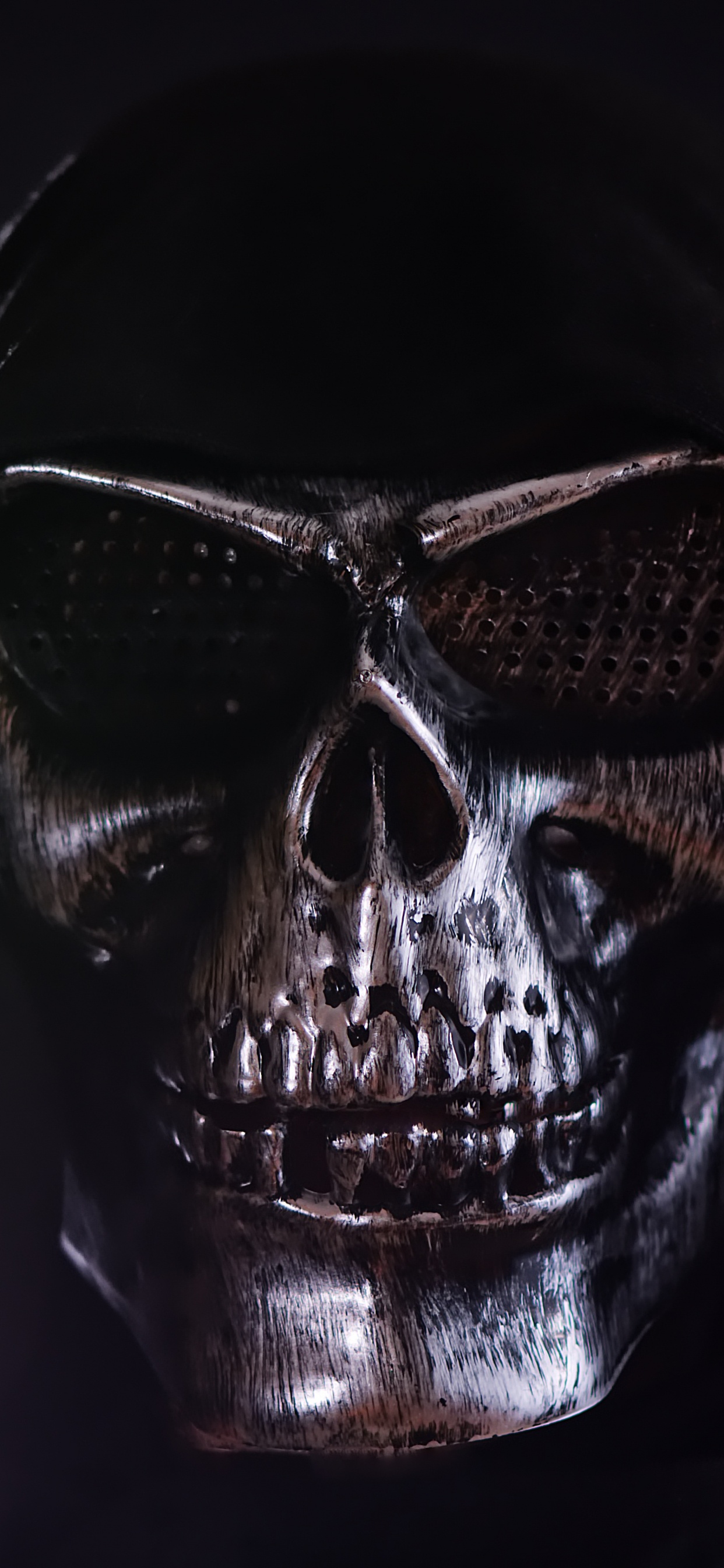 Black and Silver Skull Mask. Wallpaper in 1242x2688 Resolution