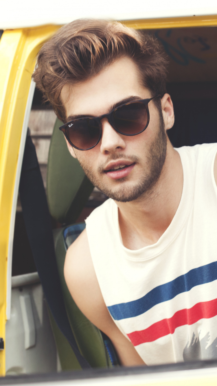 Mensch, Brillen, Sonnenbrille, Cool, Gelb. Wallpaper in 750x1334 Resolution