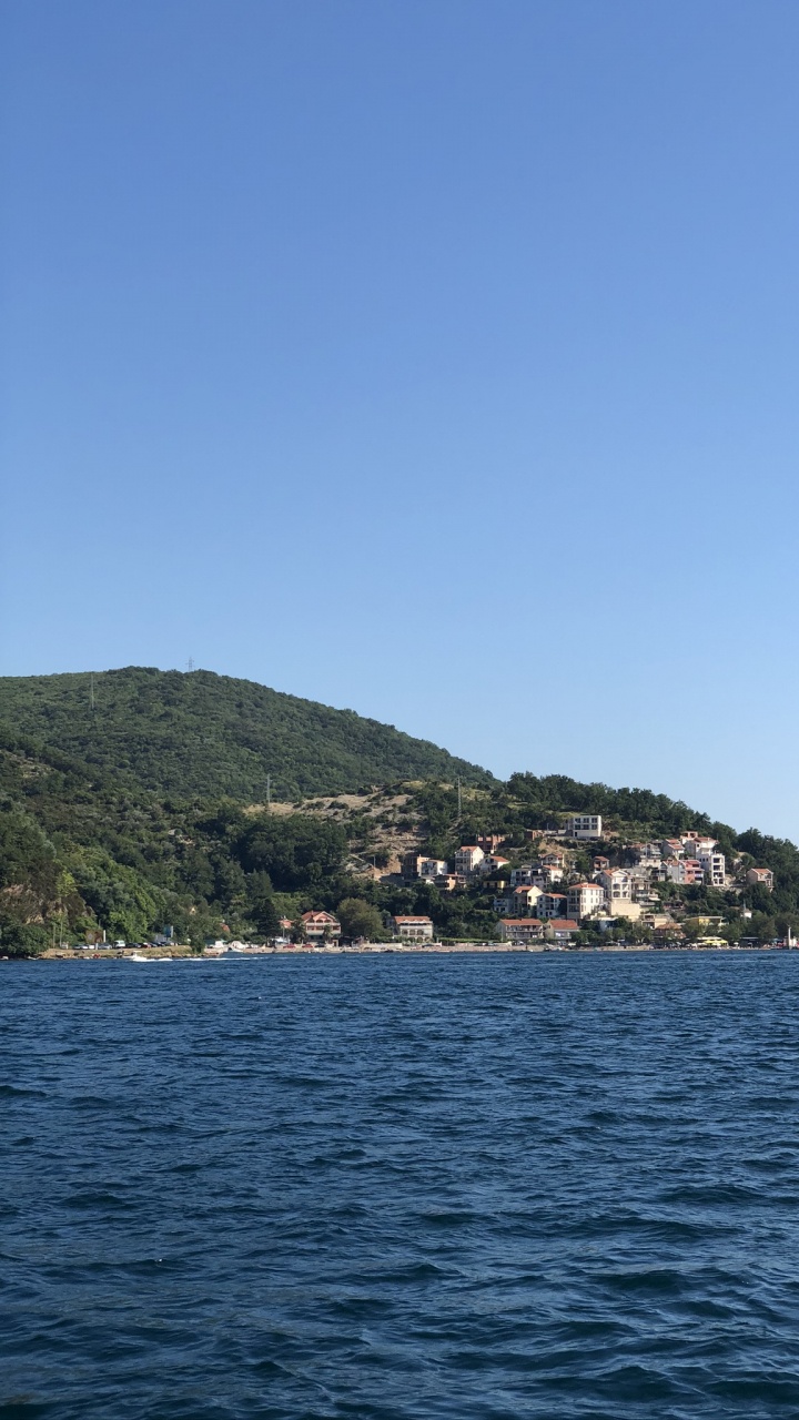 Sea, Body of Water, Mountainous Landforms, Coast, Waterway. Wallpaper in 720x1280 Resolution