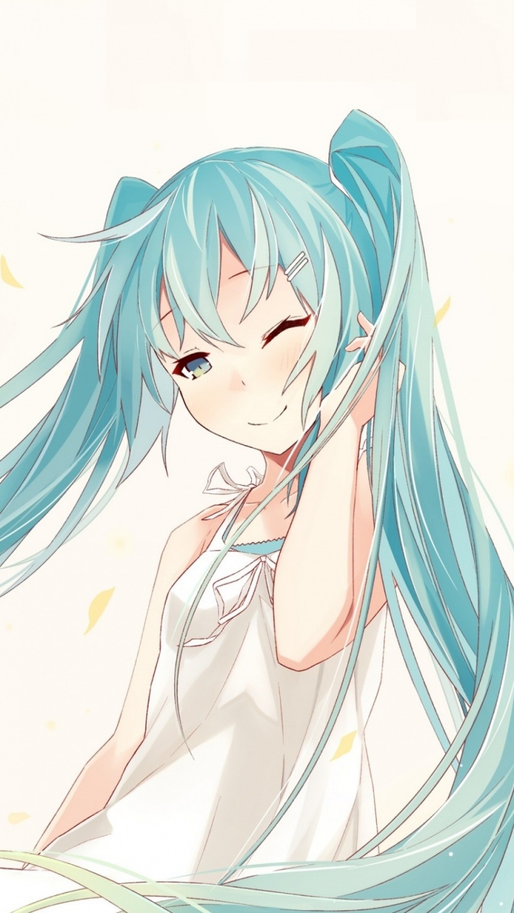 Blauhaarige Weibliche Anime-Figur. Wallpaper in 720x1280 Resolution