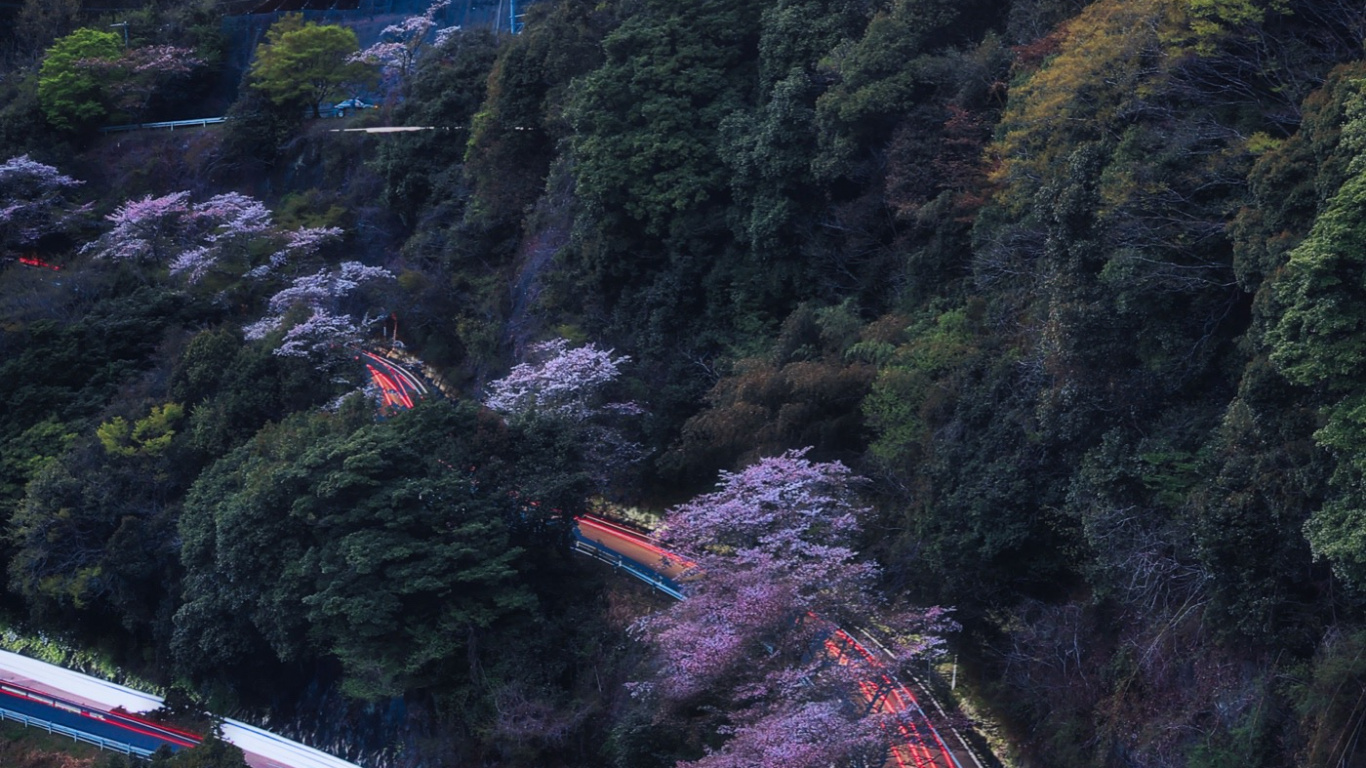 Montaña, Luz, Paisaje Natural, la Superficie de la Carretera, Asfalto. Wallpaper in 1366x768 Resolution