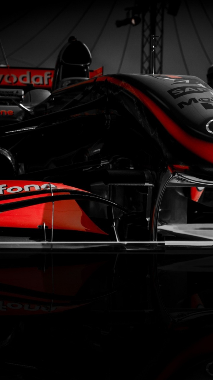 Ferrari Rojo y Negro f 1. Wallpaper in 720x1280 Resolution